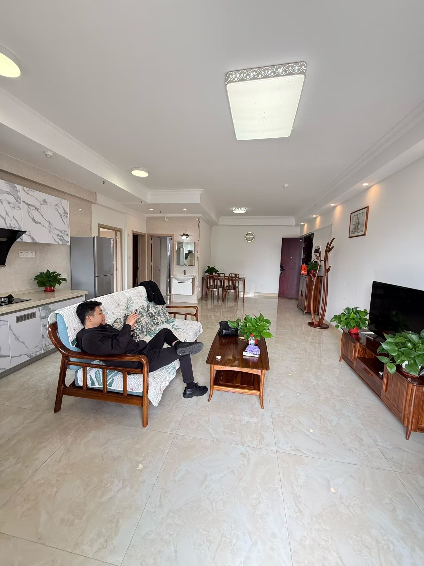 华润中心一期  2室2厅1卫    172.0万