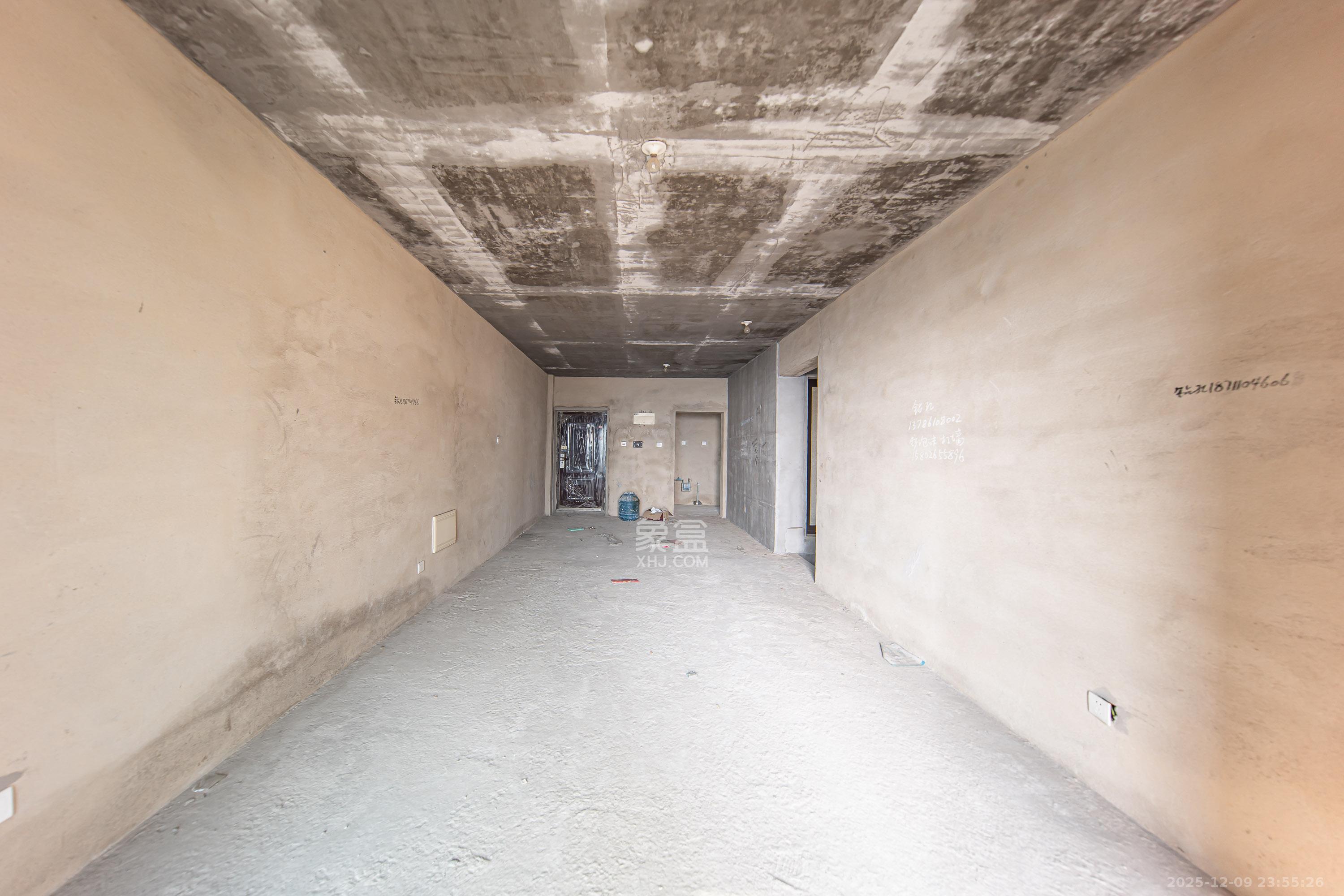 洋湖18克拉（旷远洋湖18克拉）  3室2厅1卫    88.0万