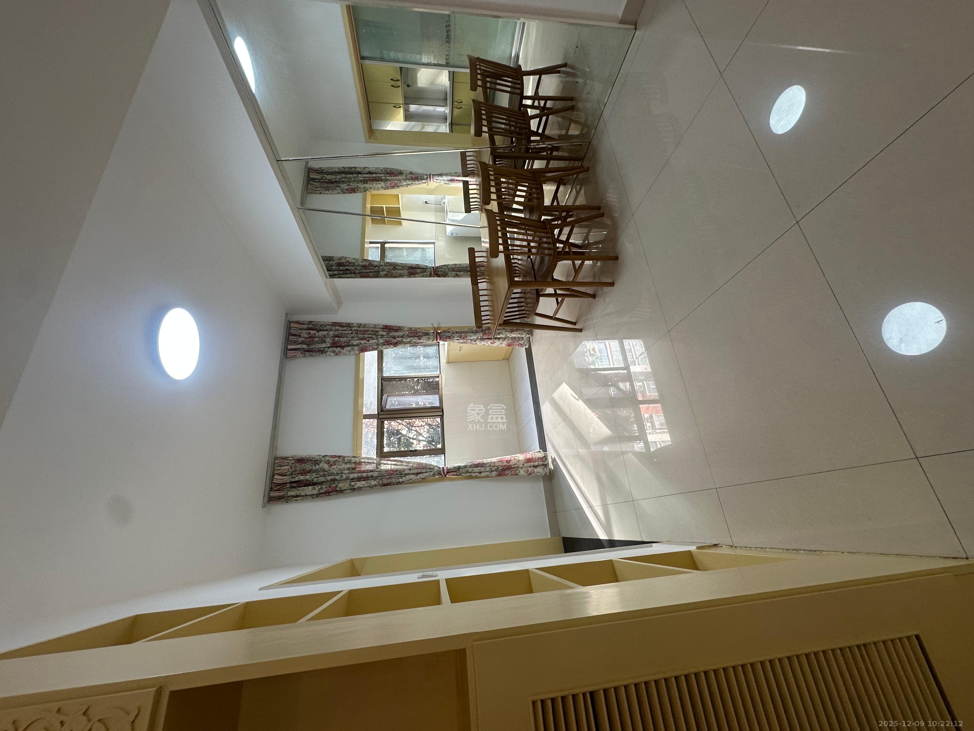 西岸润泽府  3室2厅2卫    2750.0元/月