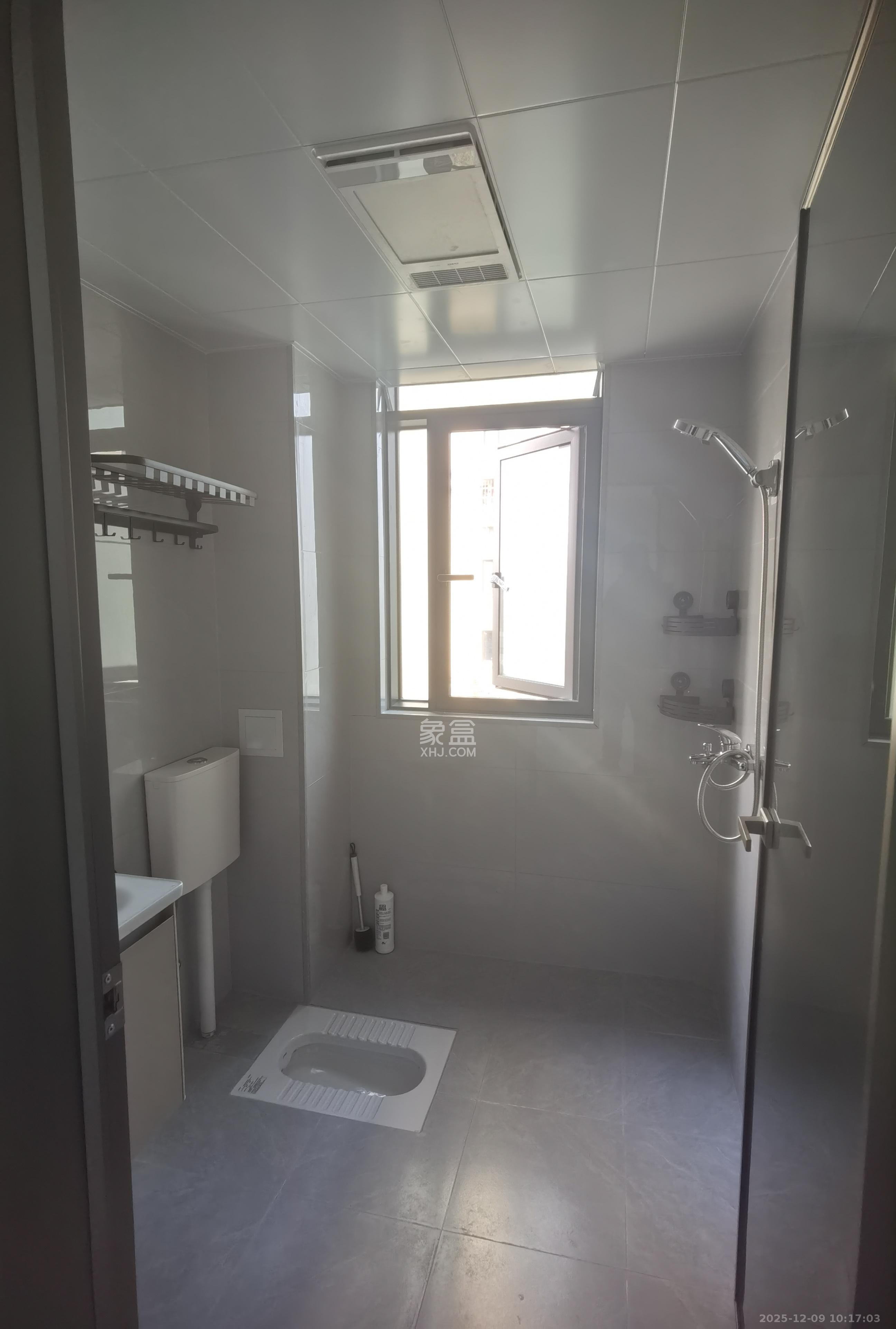 和景家园二期  2室2厅1卫    1500.0元/月室内图