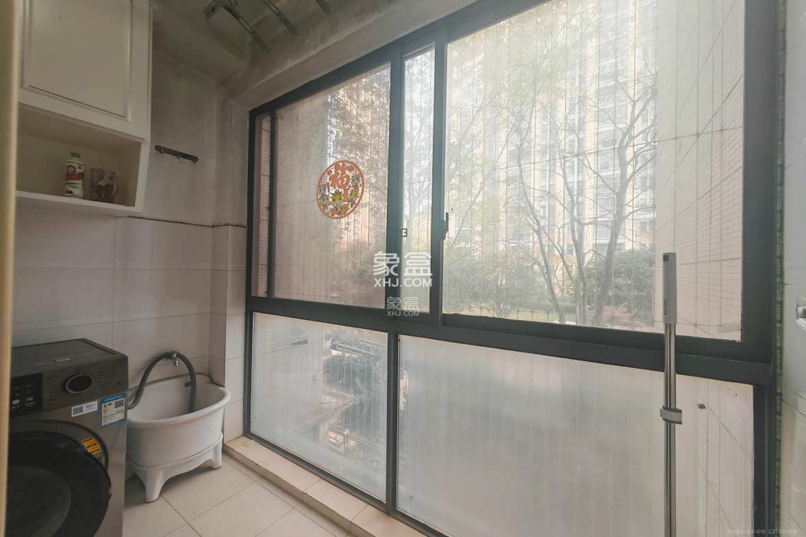 中房瑞致国际 2室2厅1卫 2450.0元/月 中房瑞致国际 2室2厅1卫 2450.0元/月室内图