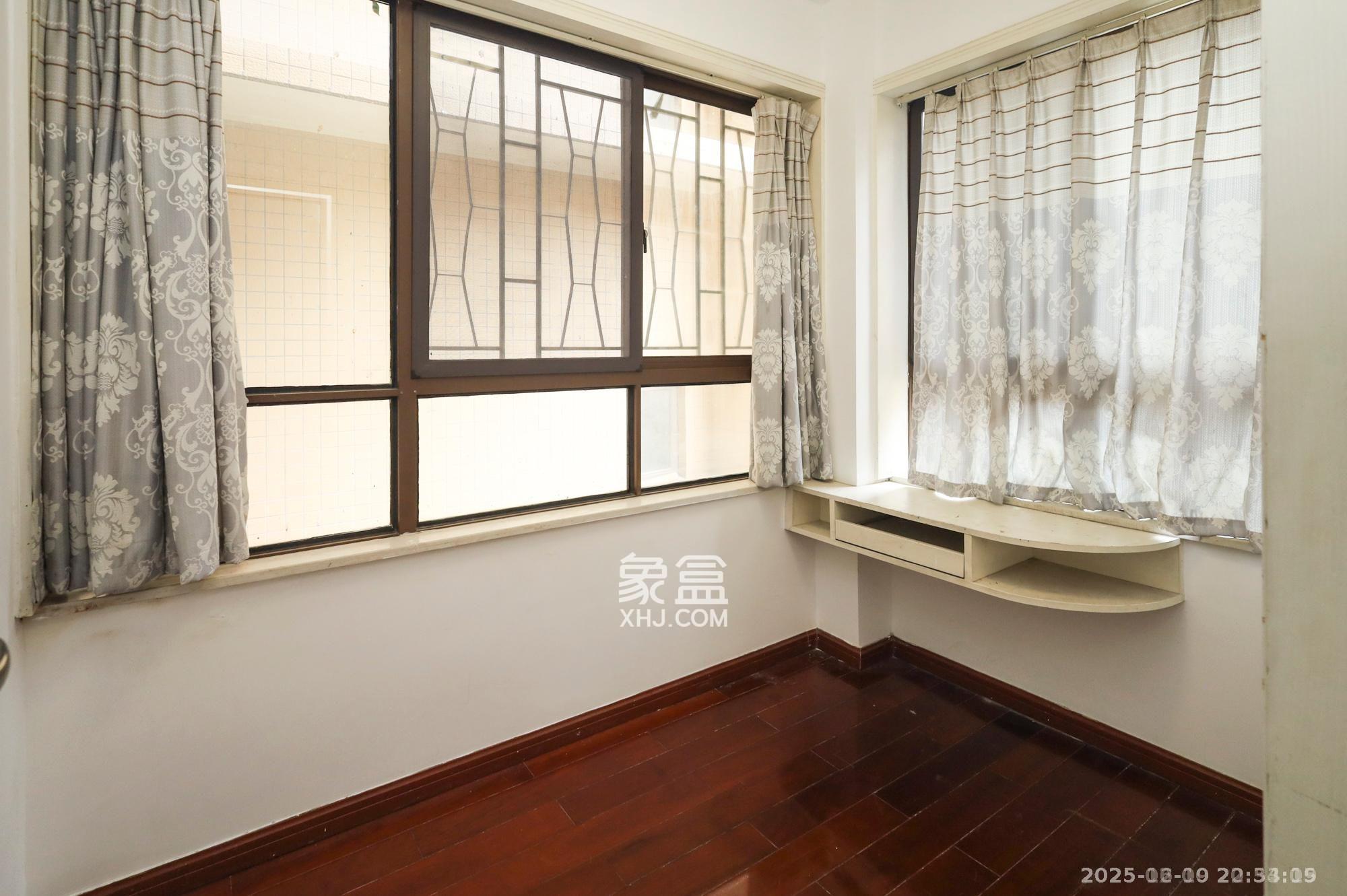 山语城二期 3室2厅1卫 1700.0元/月 山语城二期 3室2厅1卫 1700.0元/月室内图