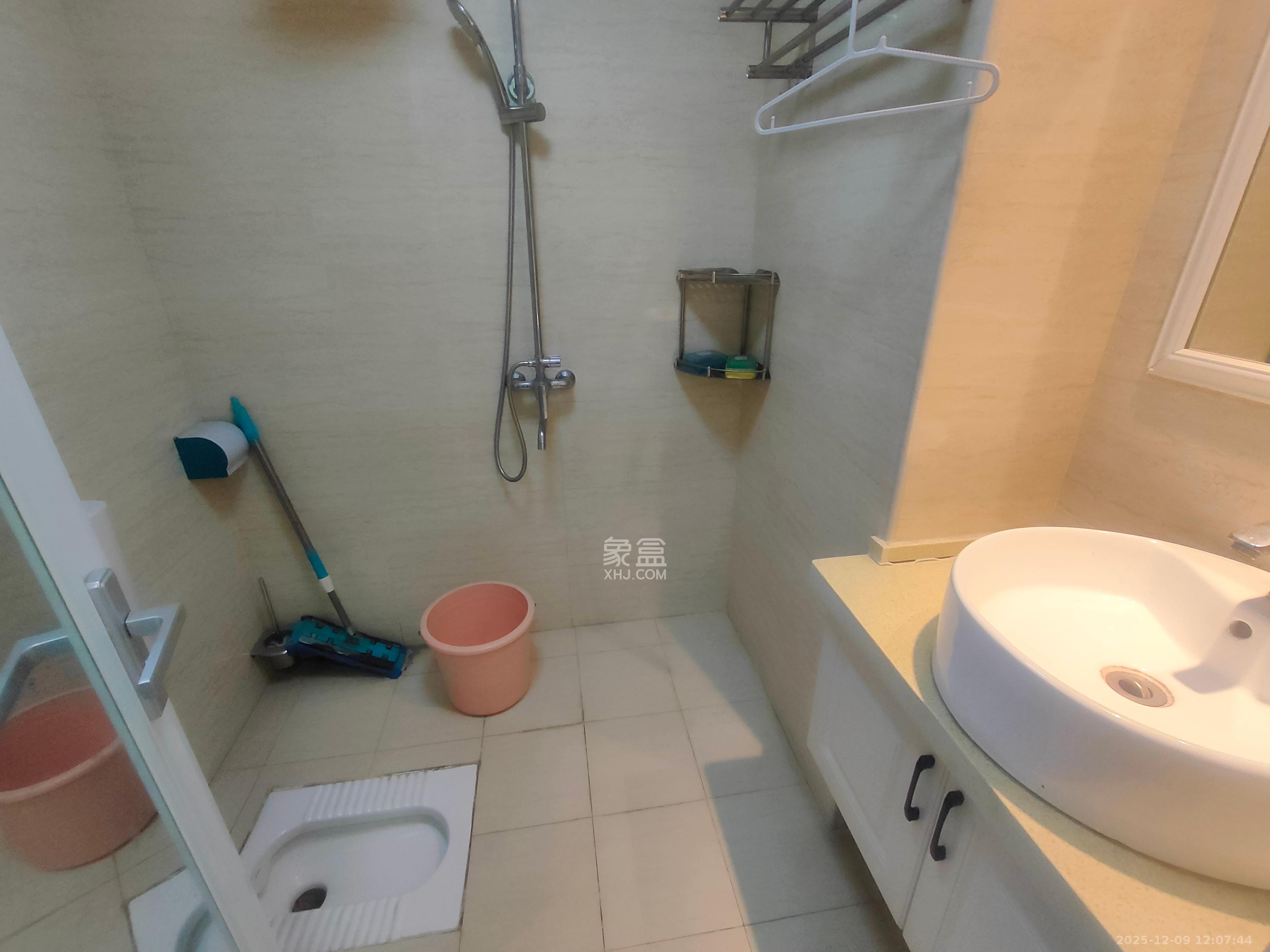 明发国际城  1室1厅1卫    1300.0元/月室内图