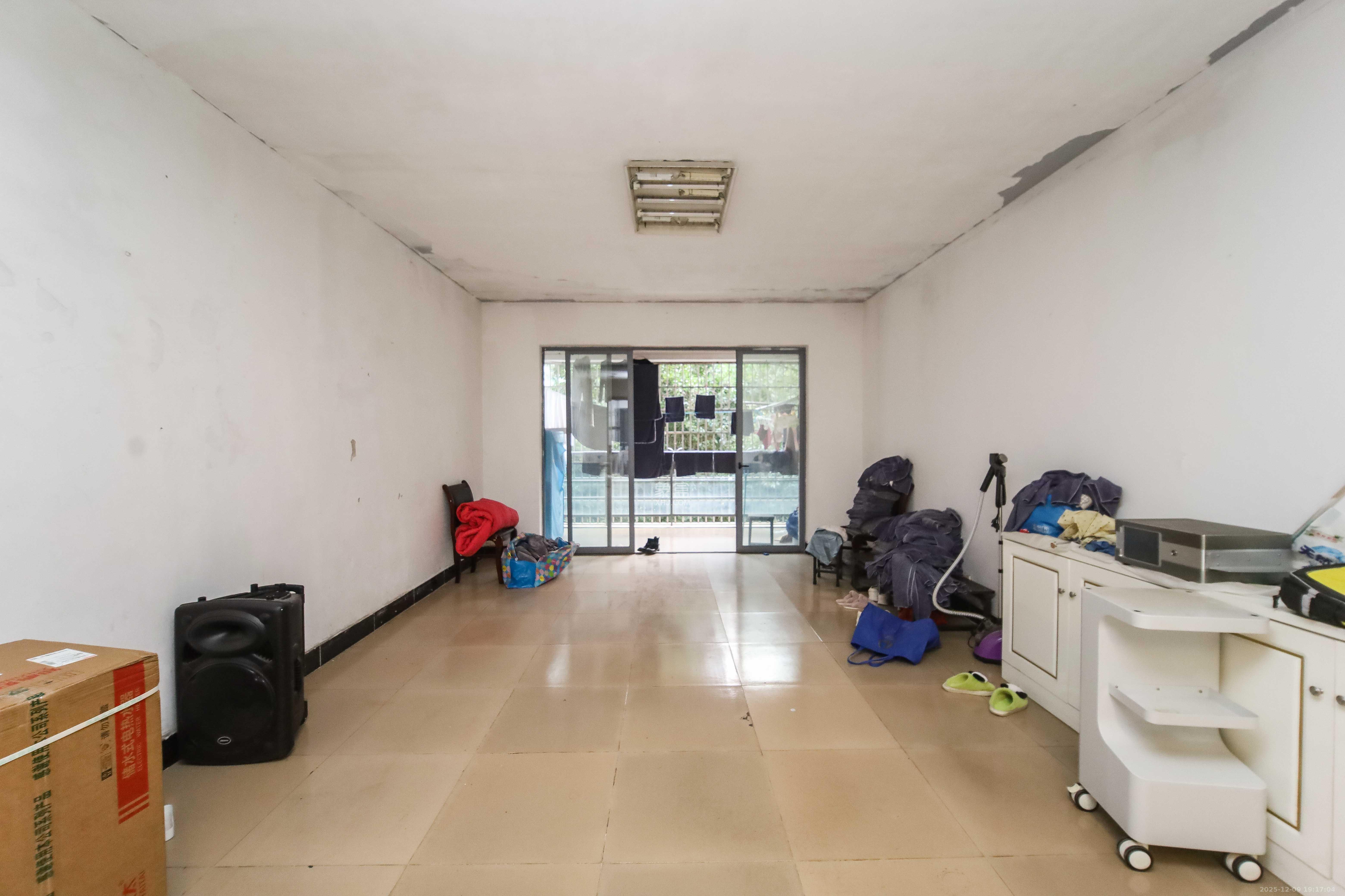 银港水晶城  3室2厅2卫    88.0万