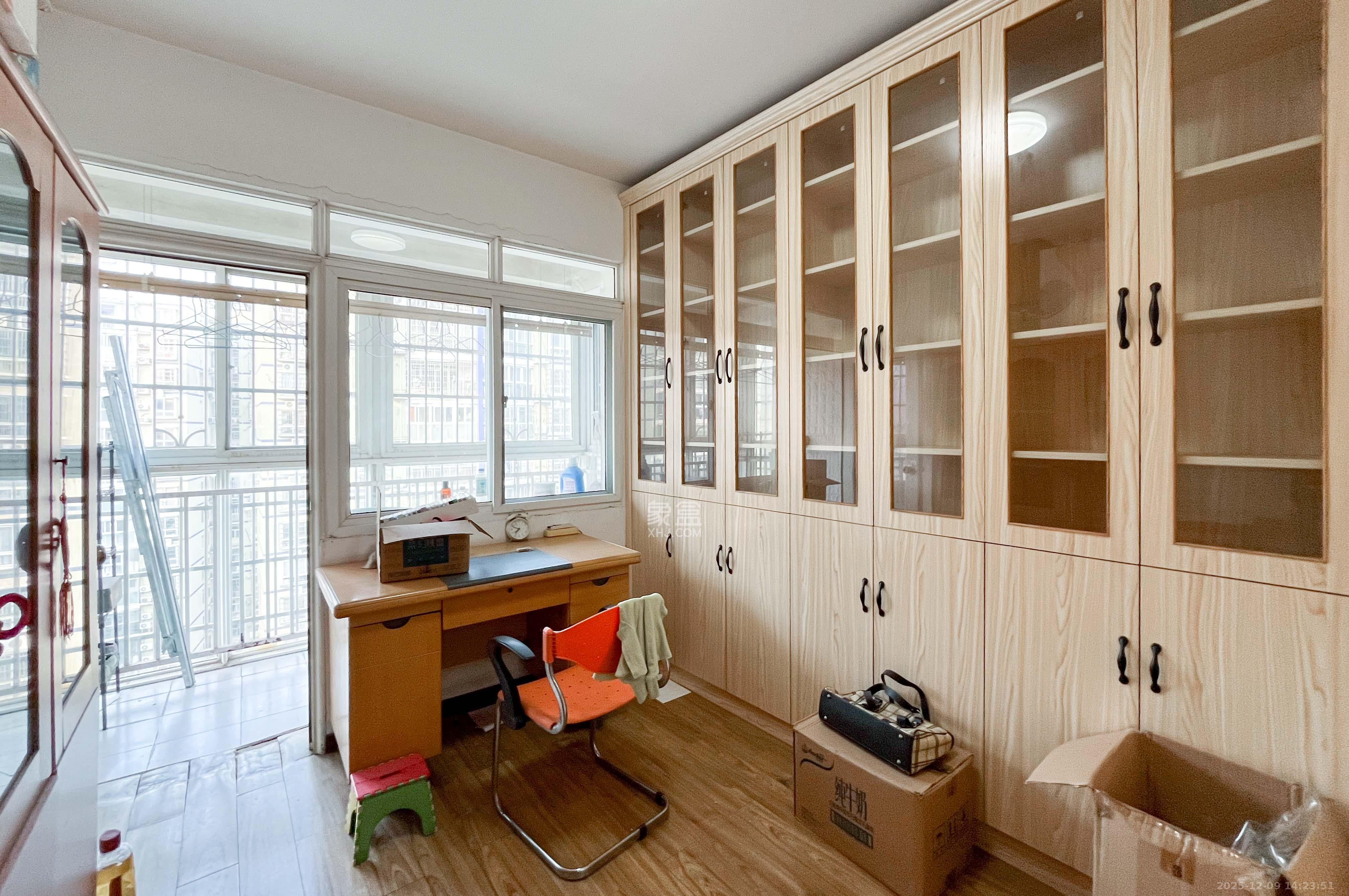 麓谷E家人 3室2厅2卫 80.0万 麓谷E家人 3室2厅2卫 80.0万其他