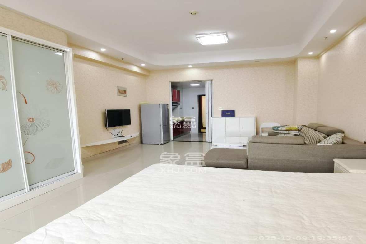 奥克斯广场 1室1厅1卫 2000.0元/月 奥克斯广场 1室1厅1卫 2000.0元/月室内图