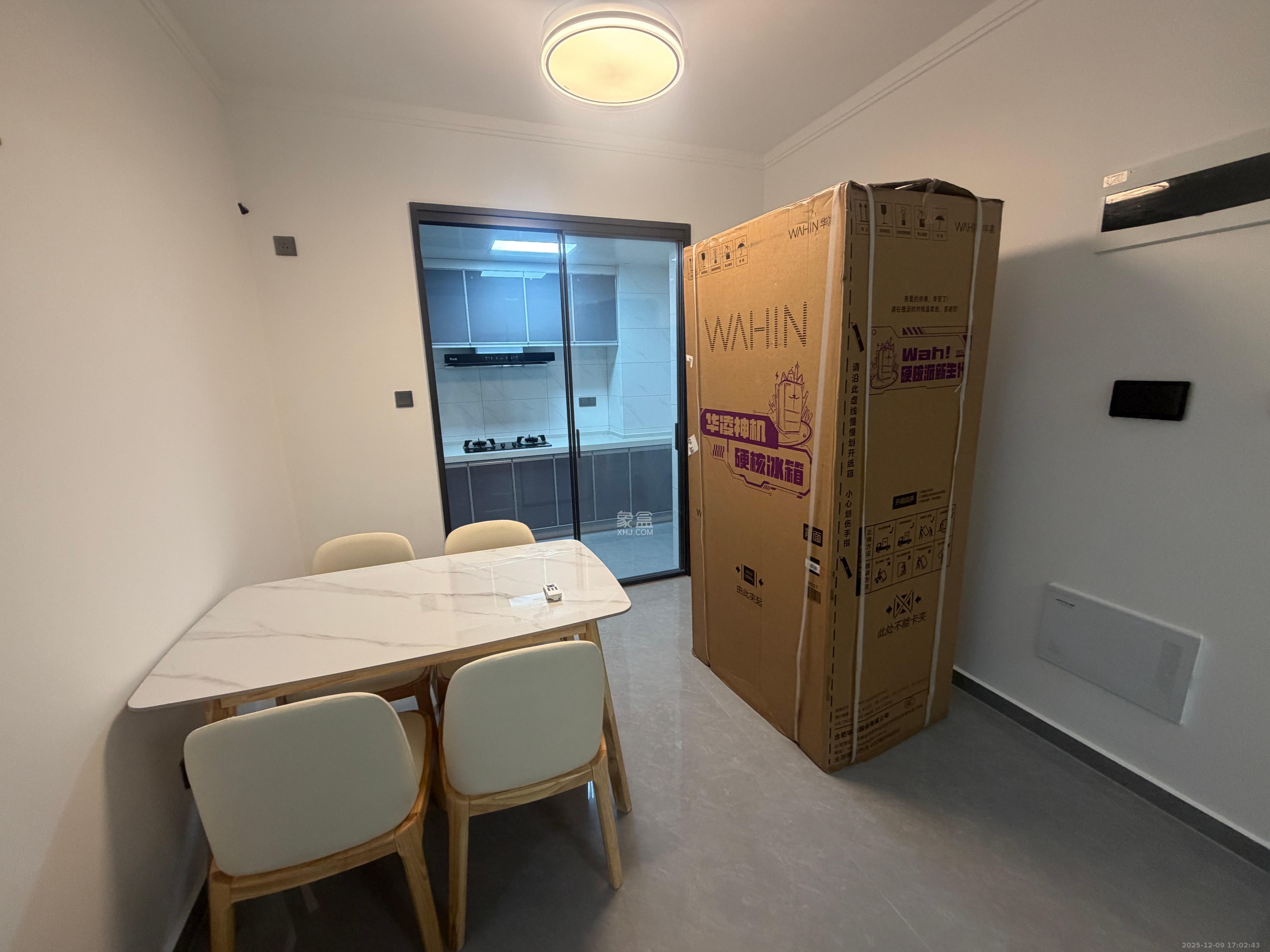 岭福家苑(天心佳苑) 3室2厅2卫 3300.0元/月 岭福家苑(天心佳苑) 3室2厅2卫 3300.0元/月室内图