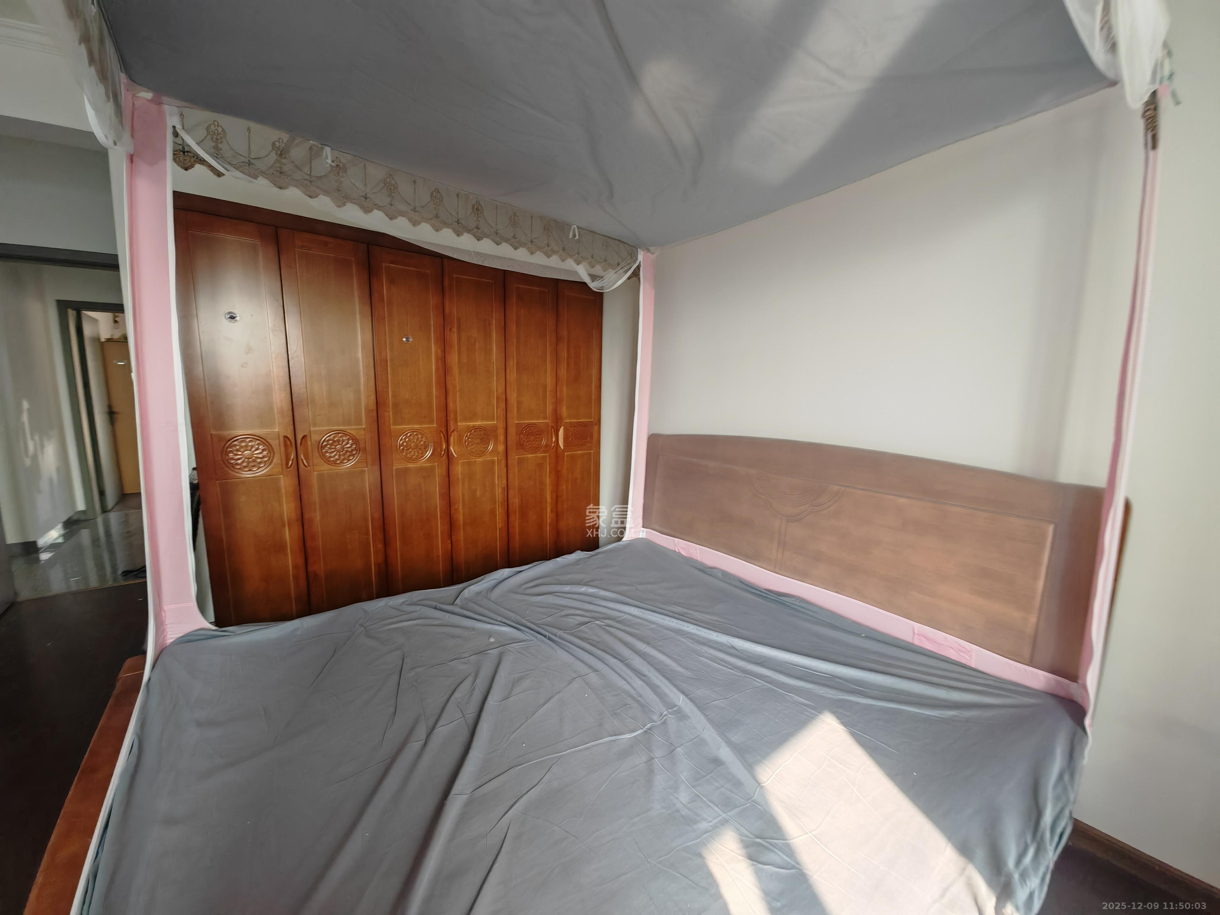 中南国际眼镜城(中伟商业中心) 1室0厅0卫 2600.0元/月 中南国际眼镜城(中伟商业中心) 1室0厅0卫 2600.0元/月室内图