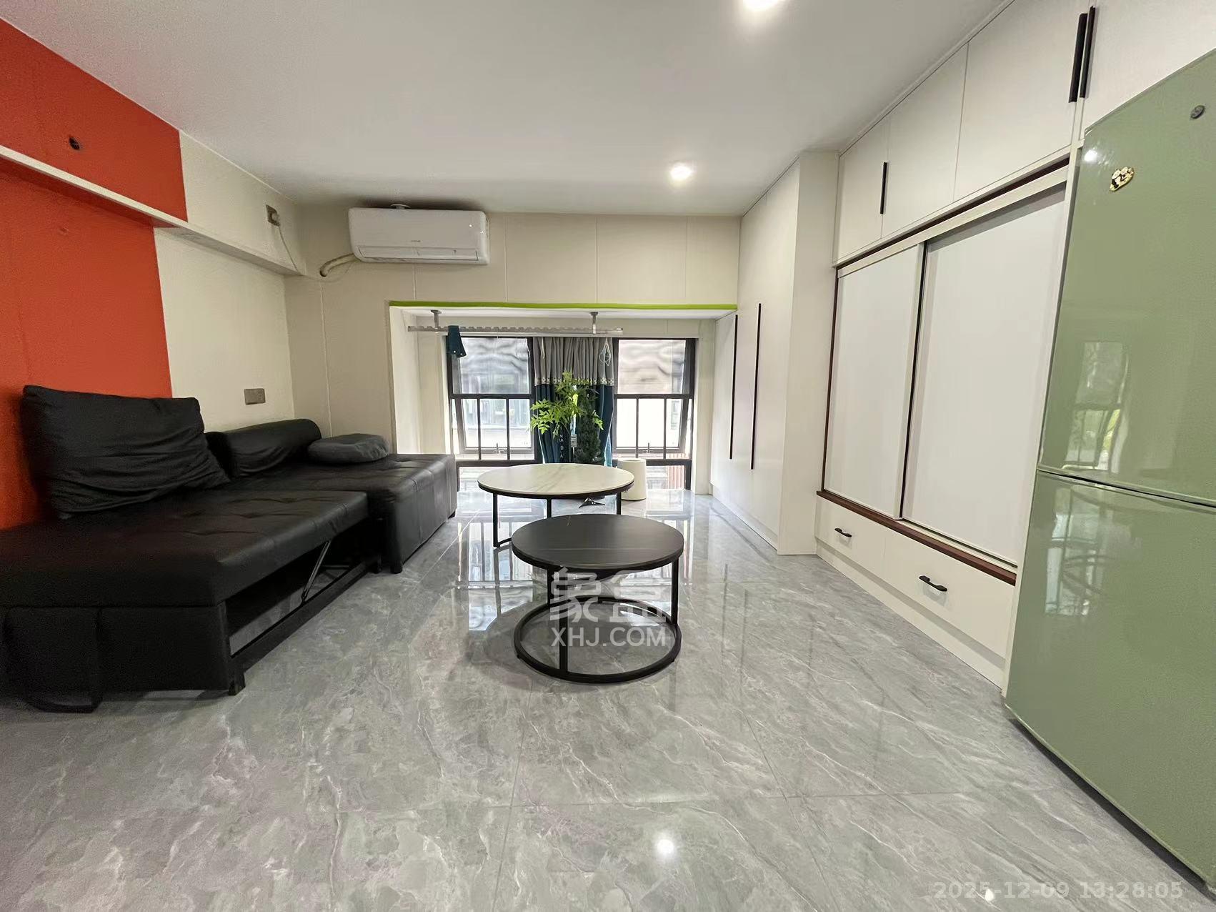 龙湖新壹城  1室0厅0卫    1300.0元/月