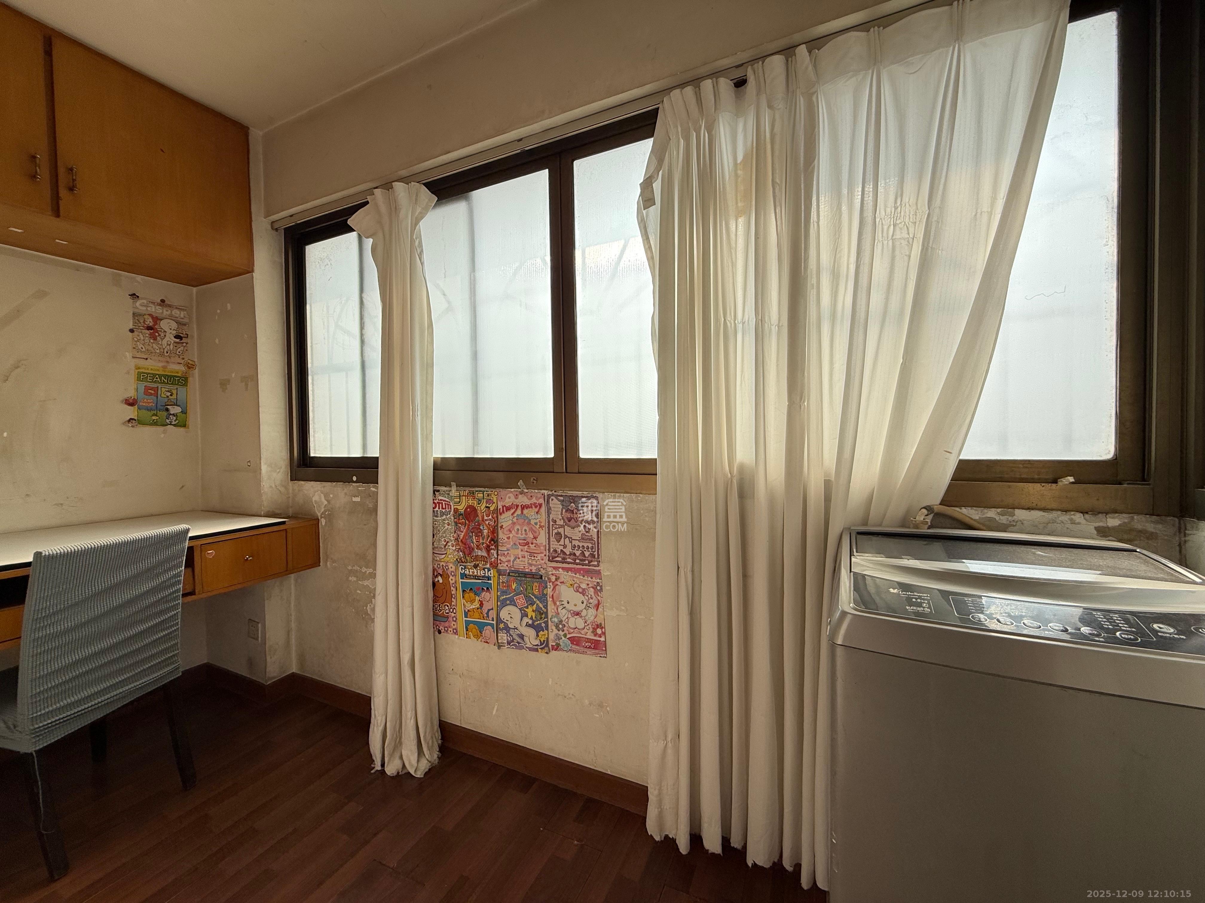 狮子山二片  2室1厅1卫    1400.0元/月室内图