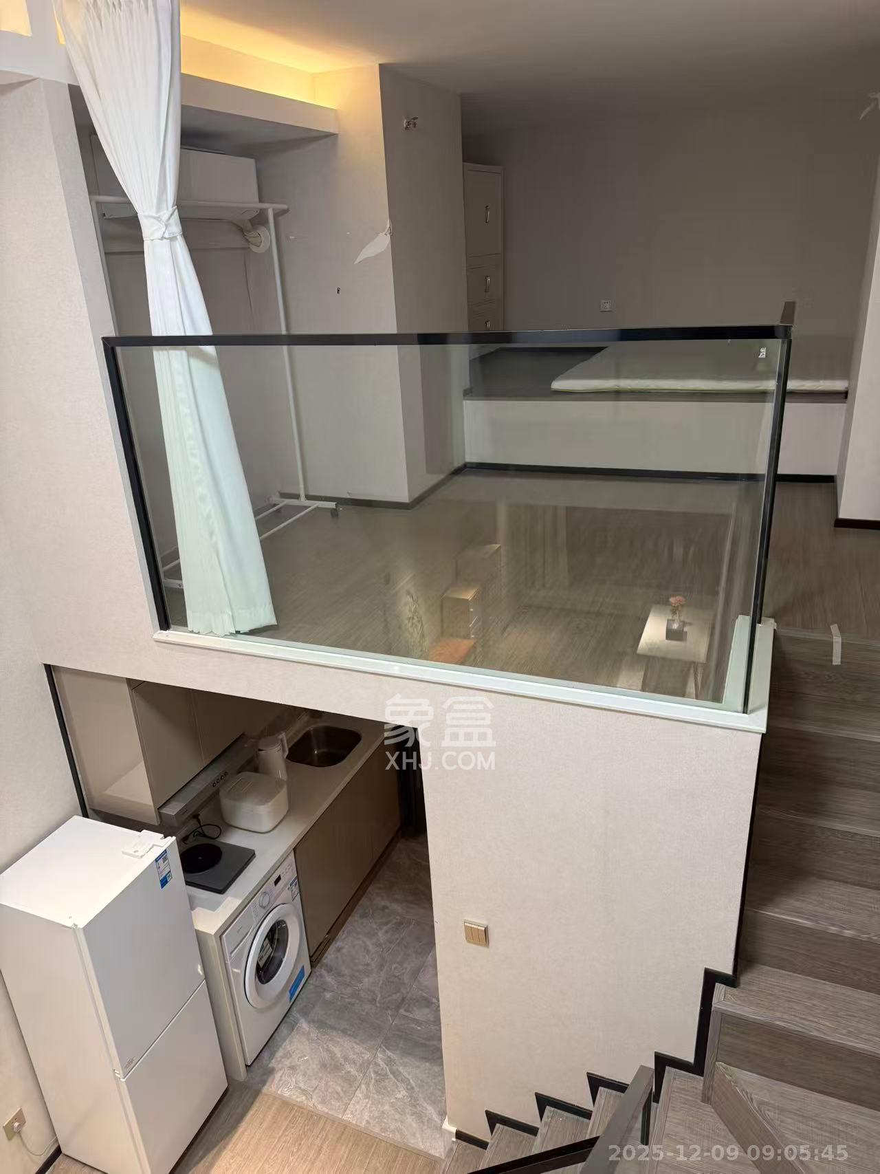 中一鲲出(鲲鹏府) 2室2厅1卫 2300.0元/月 中一鲲出(鲲鹏府) 2室2厅1卫 2300.0元/月室内图