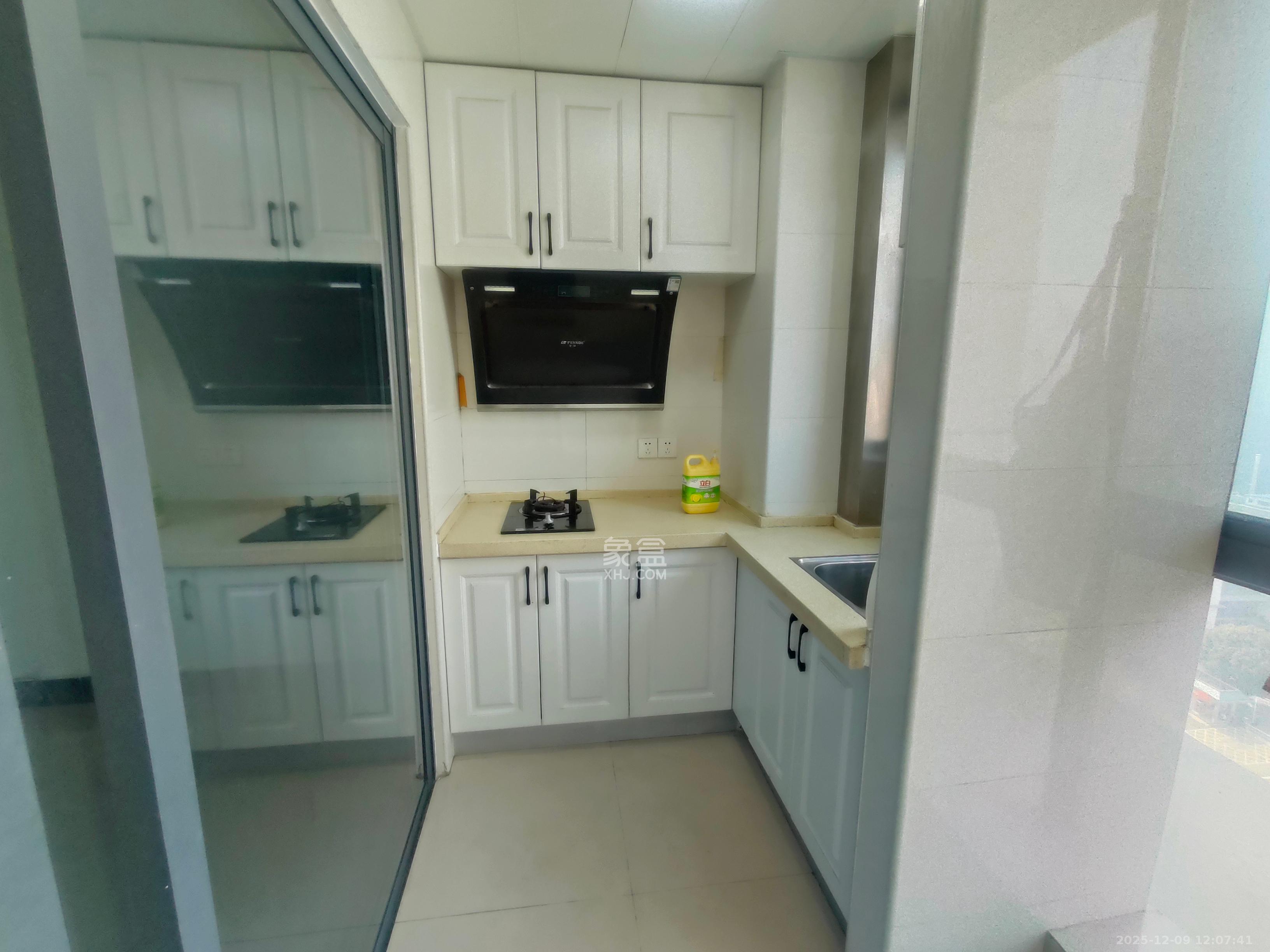 明发国际城  1室1厅1卫    1300.0元/月室内图