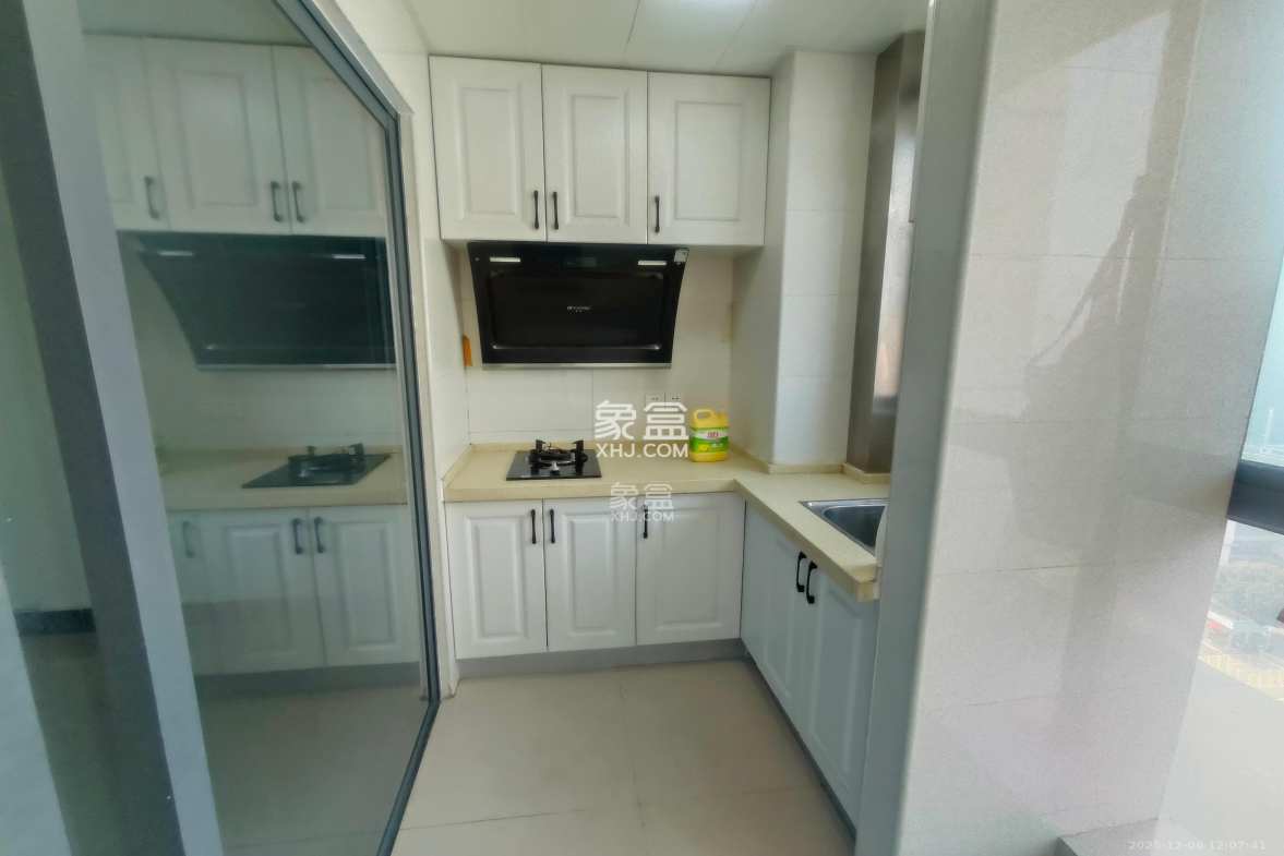 明发国际城 1室1厅1卫 1300.0元/月 明发国际城 1室1厅1卫 1300.0元/月室内图