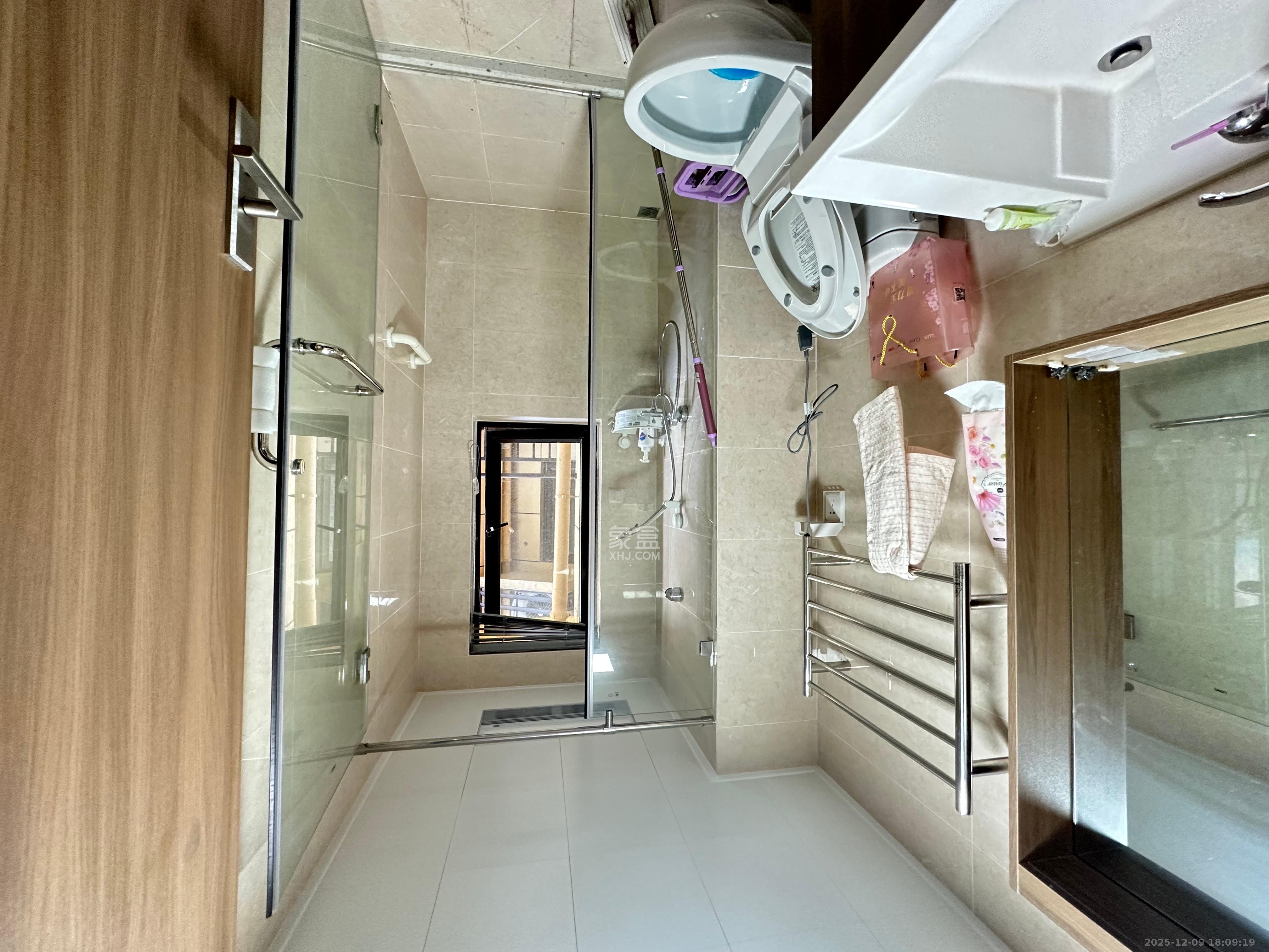 保利香槟国际  2室2厅1卫    2000.0元/月室内图