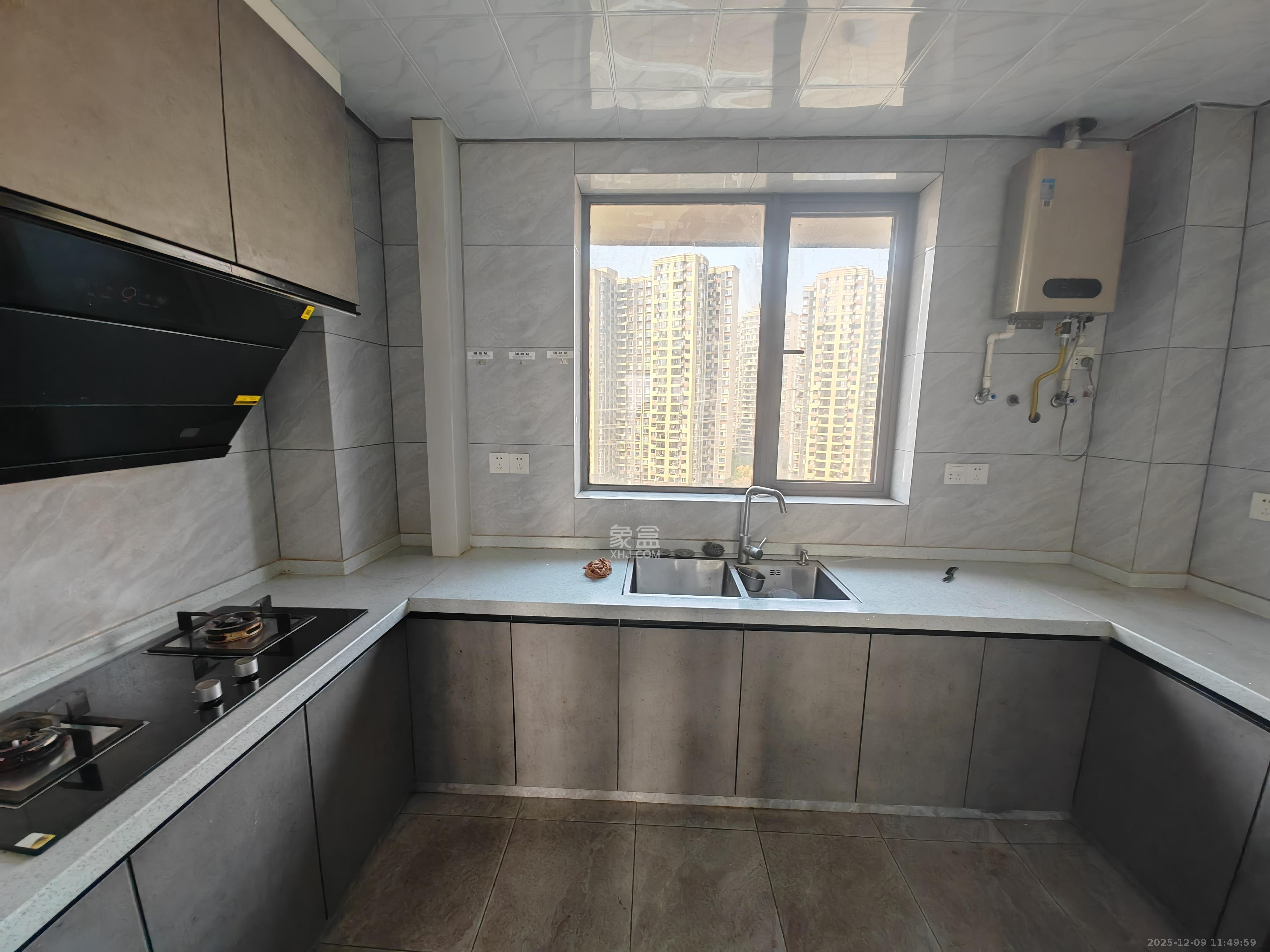 中南国际眼镜城(中伟商业中心) 1室0厅0卫 2600.0元/月 中南国际眼镜城(中伟商业中心) 1室0厅0卫 2600.0元/月室内图