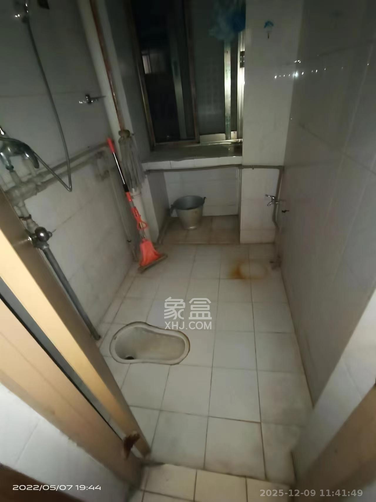 雨花区教育局宿舍  3室1厅1卫    2300.0元/月室内图