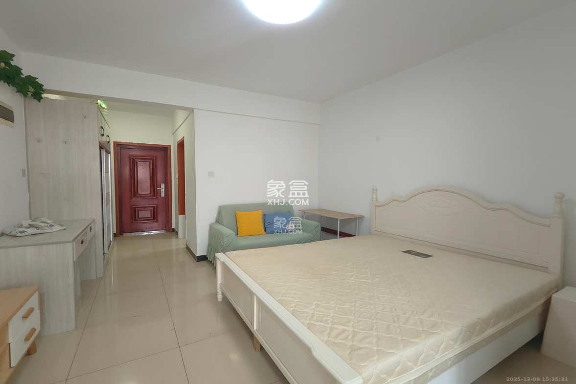 圭塘三小区 1室1厅1卫 1600.0元/月 圭塘三小区 1室1厅1卫 1600.0元/月室内图