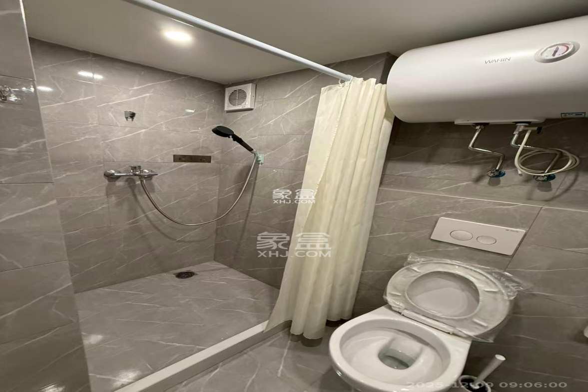 中一鲲出(鲲鹏府) 2室2厅1卫 2300.0元/月 中一鲲出(鲲鹏府) 2室2厅1卫 2300.0元/月室内图