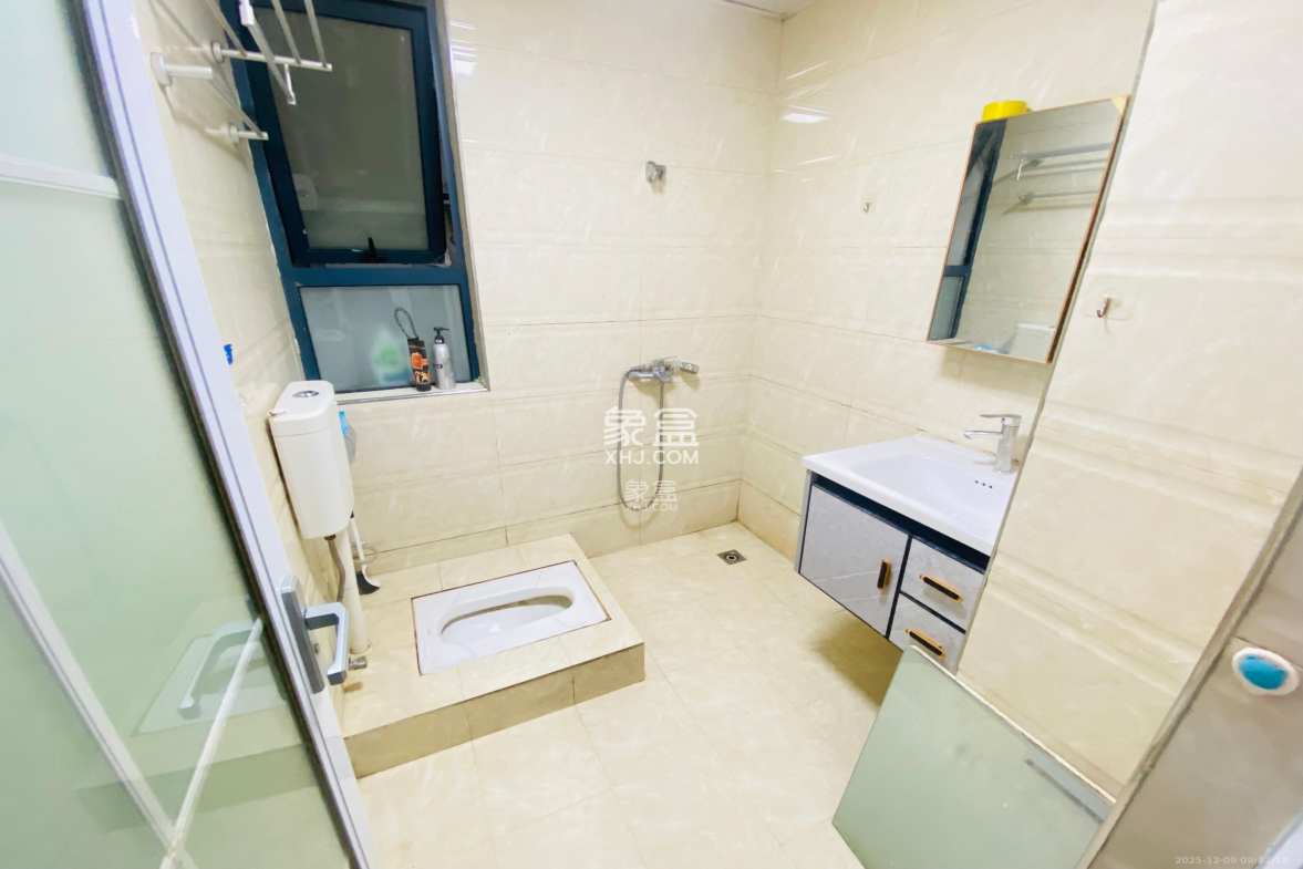 奥克斯广场 3室2厅1卫 2700.0元/月 奥克斯广场 3室2厅1卫 2700.0元/月室内图