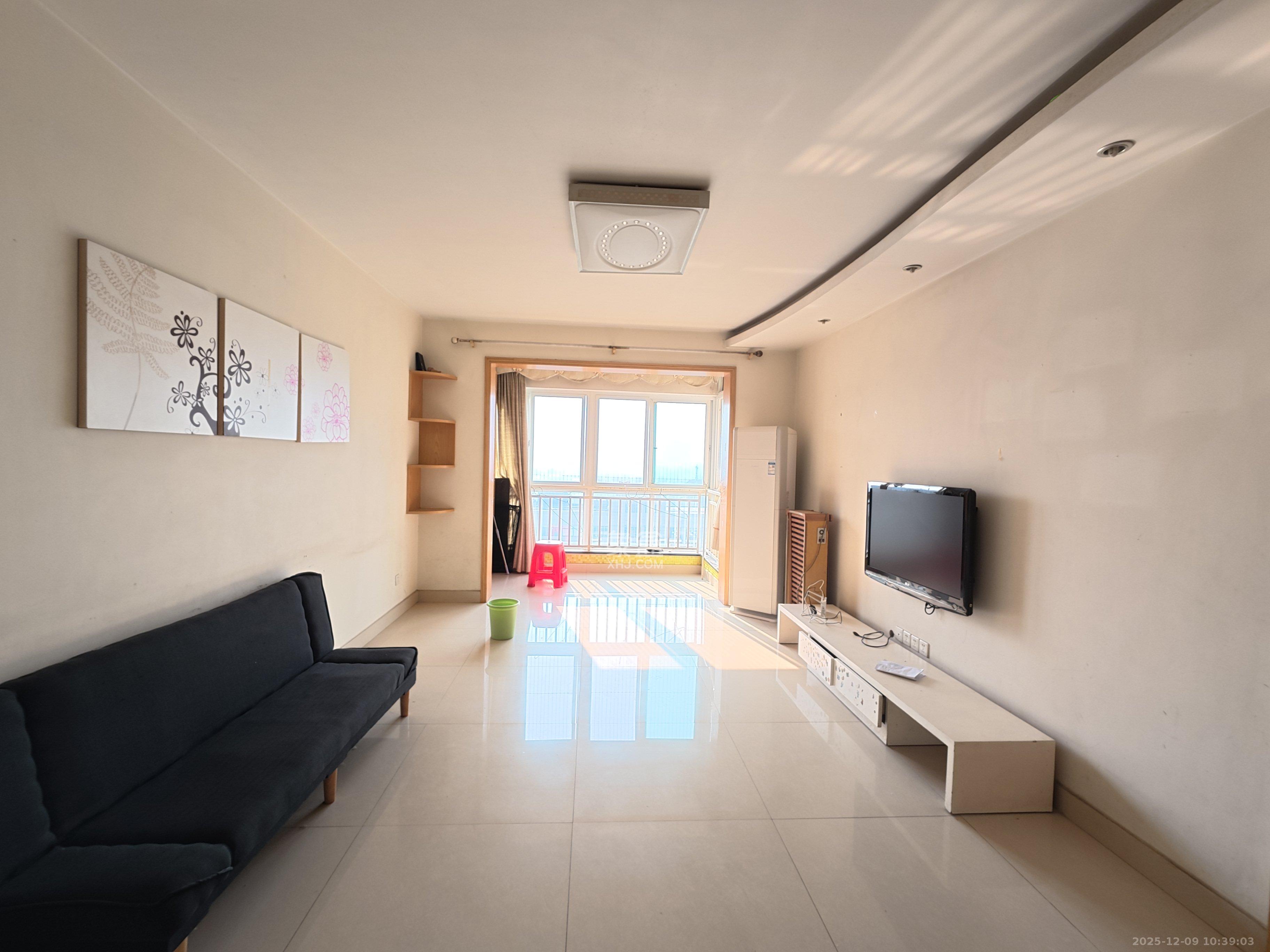 先锋水韵花都  2室1厅1卫    1900.0元/月