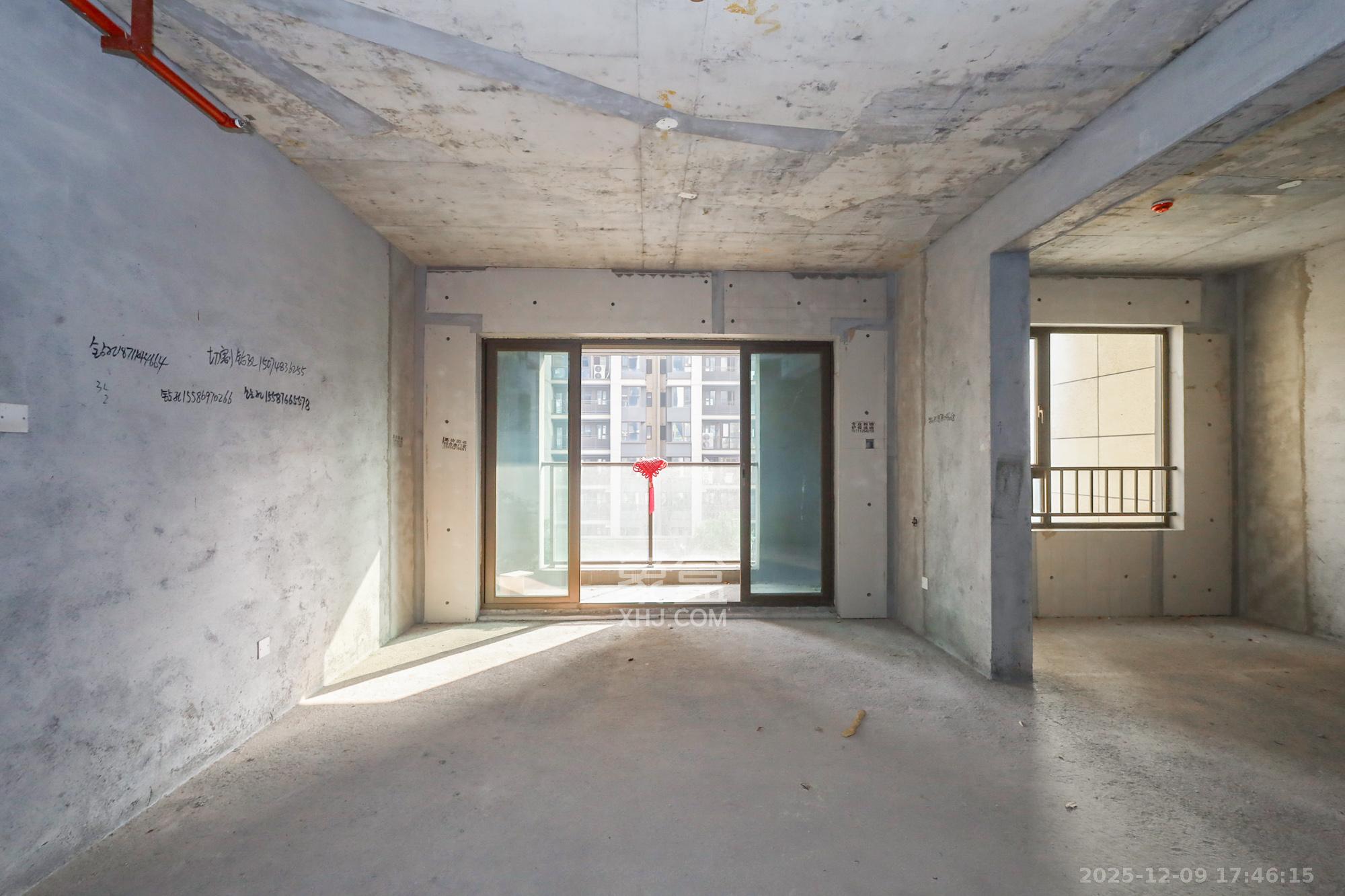 正荣滨江紫阙台  4室2厅2卫    188.0万