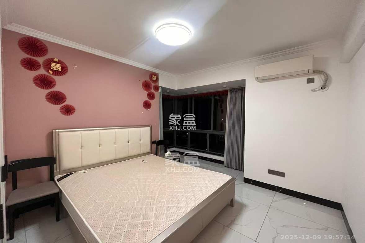 碧桂园南城首府(东宸林海) 3室2厅2卫 2200.0元/月 碧桂园南城首府(东宸林海) 3室2厅2卫 2200.0元/月室内图