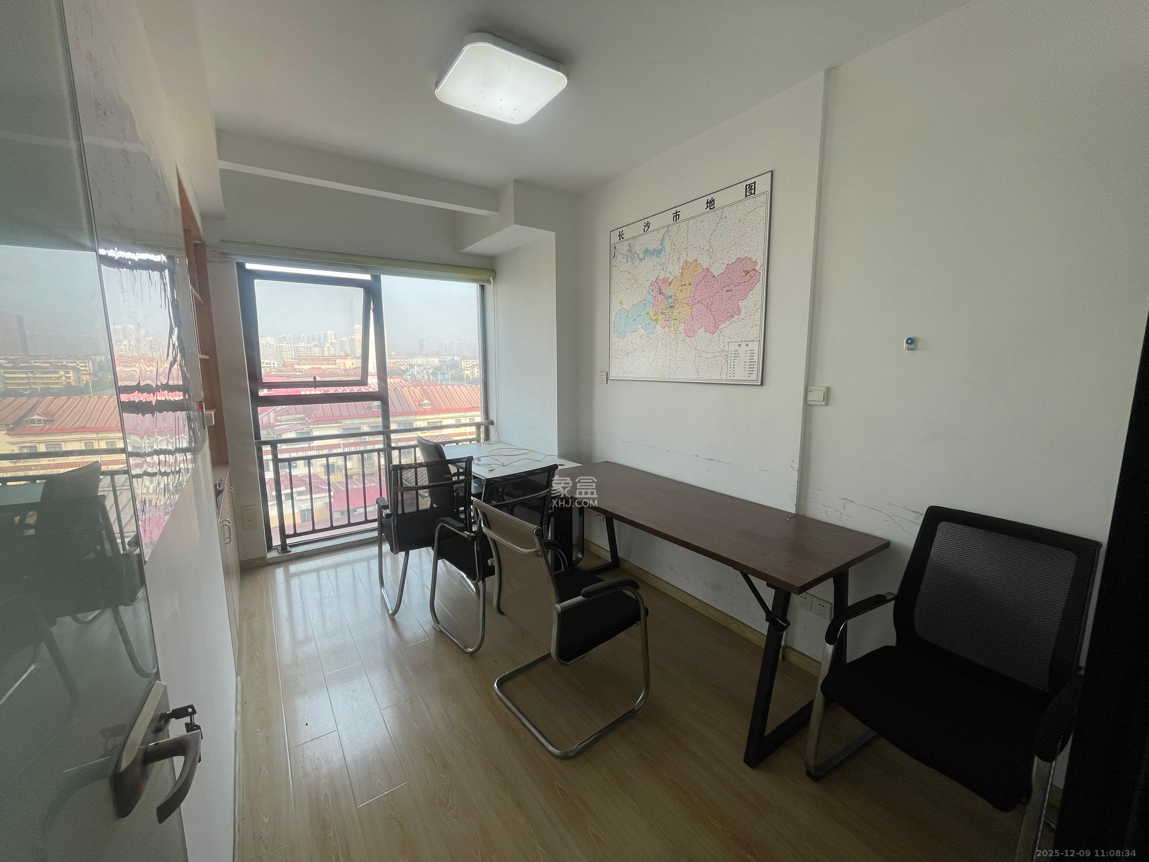 喜地时代广场（中环大厦）   55.18㎡      2000.0元/月室内图