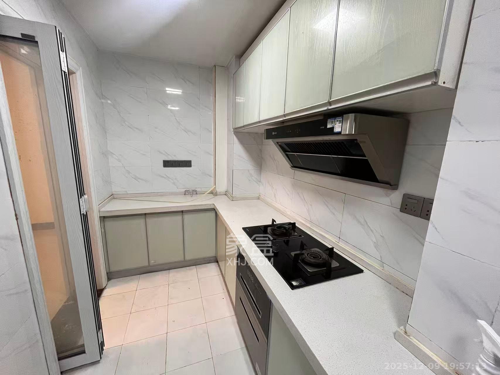 碧桂园南城首府(东宸林海) 3室2厅2卫 2200.0元/月 碧桂园南城首府(东宸林海) 3室2厅2卫 2200.0元/月室内图