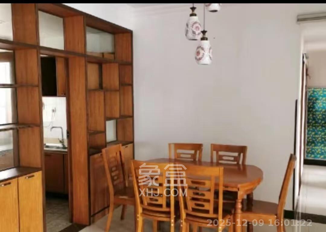 湘绣城  3室2厅2卫    1500.0元/月室内图