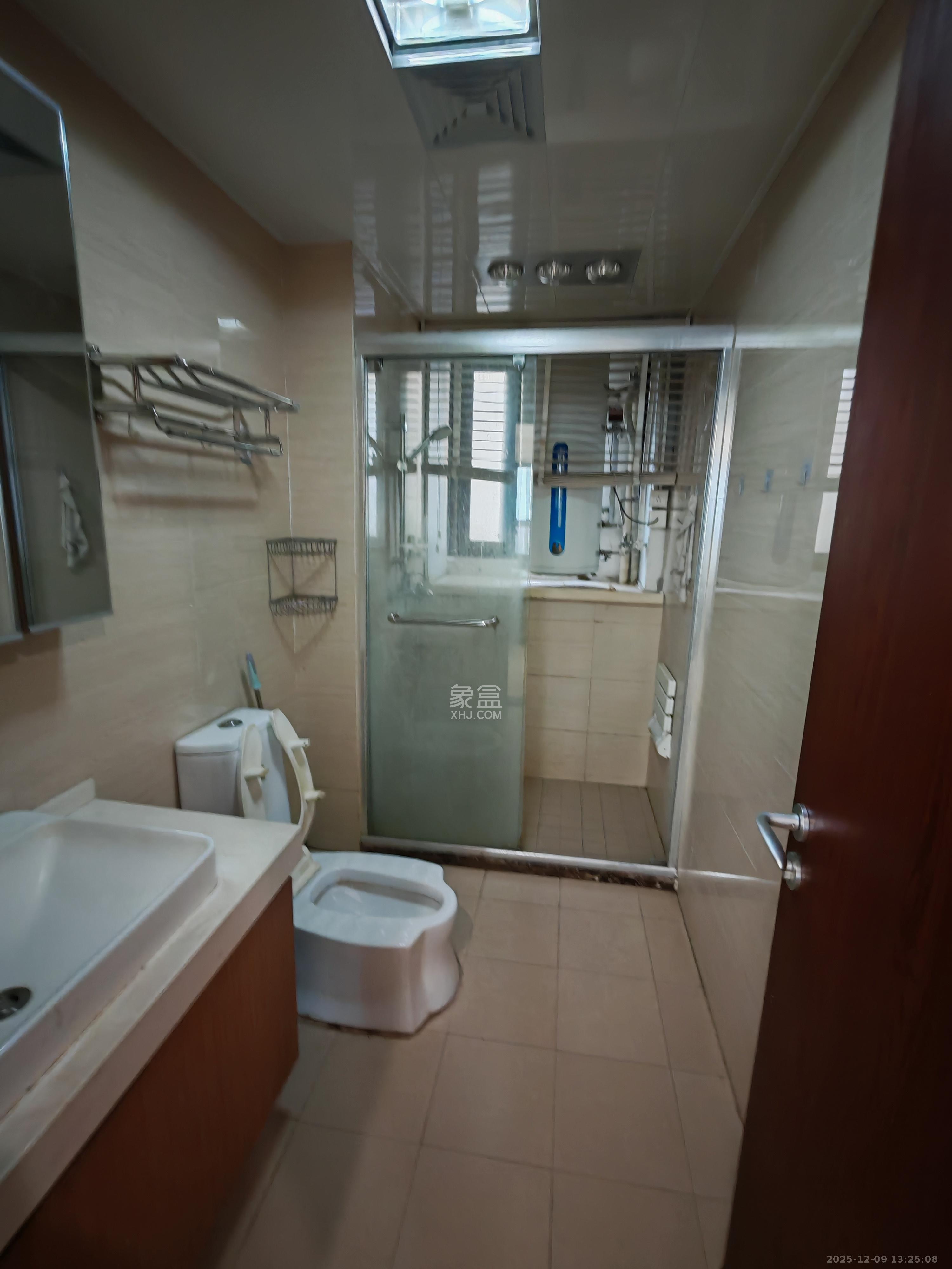 绿地公馆（绿地名邸）  3室2厅1卫    3200.0元/月室内图