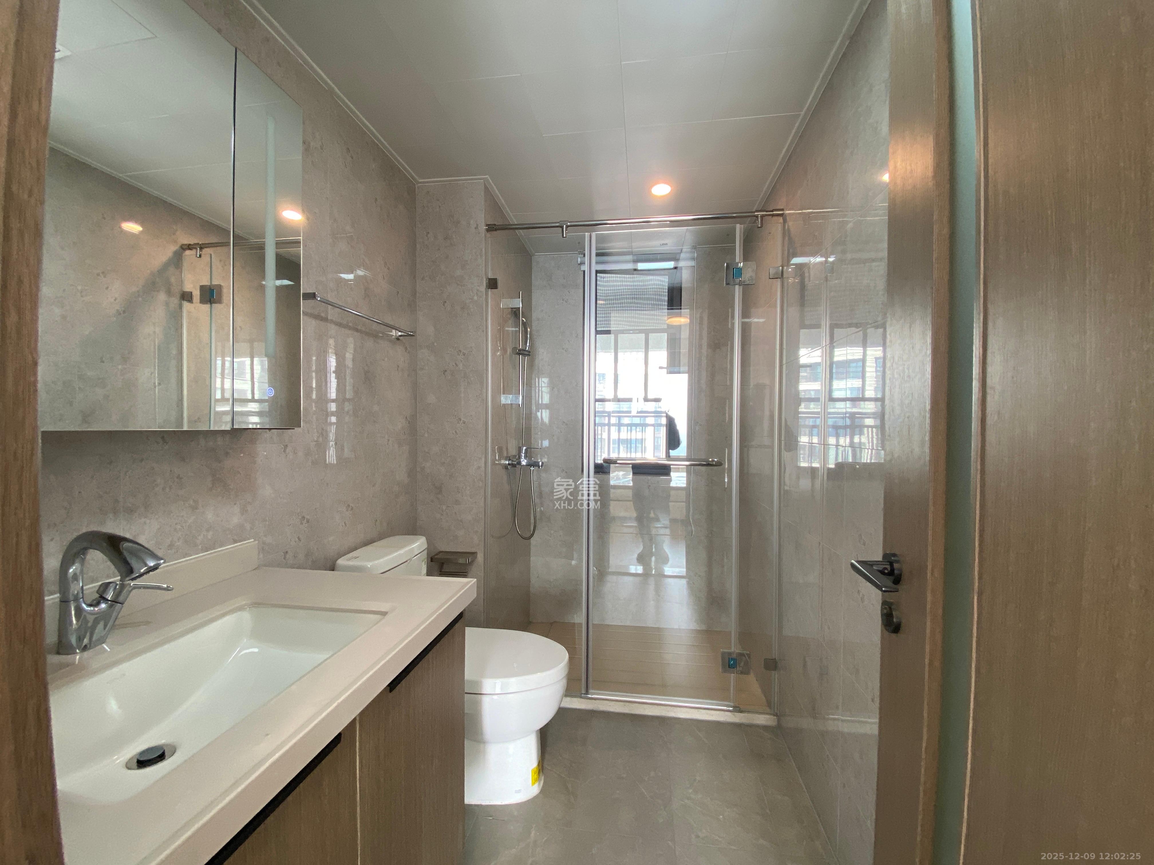 龙湖日盛奕境 3室2厅2卫 3000.0元/月 龙湖日盛奕境 3室2厅2卫 3000.0元/月室内图