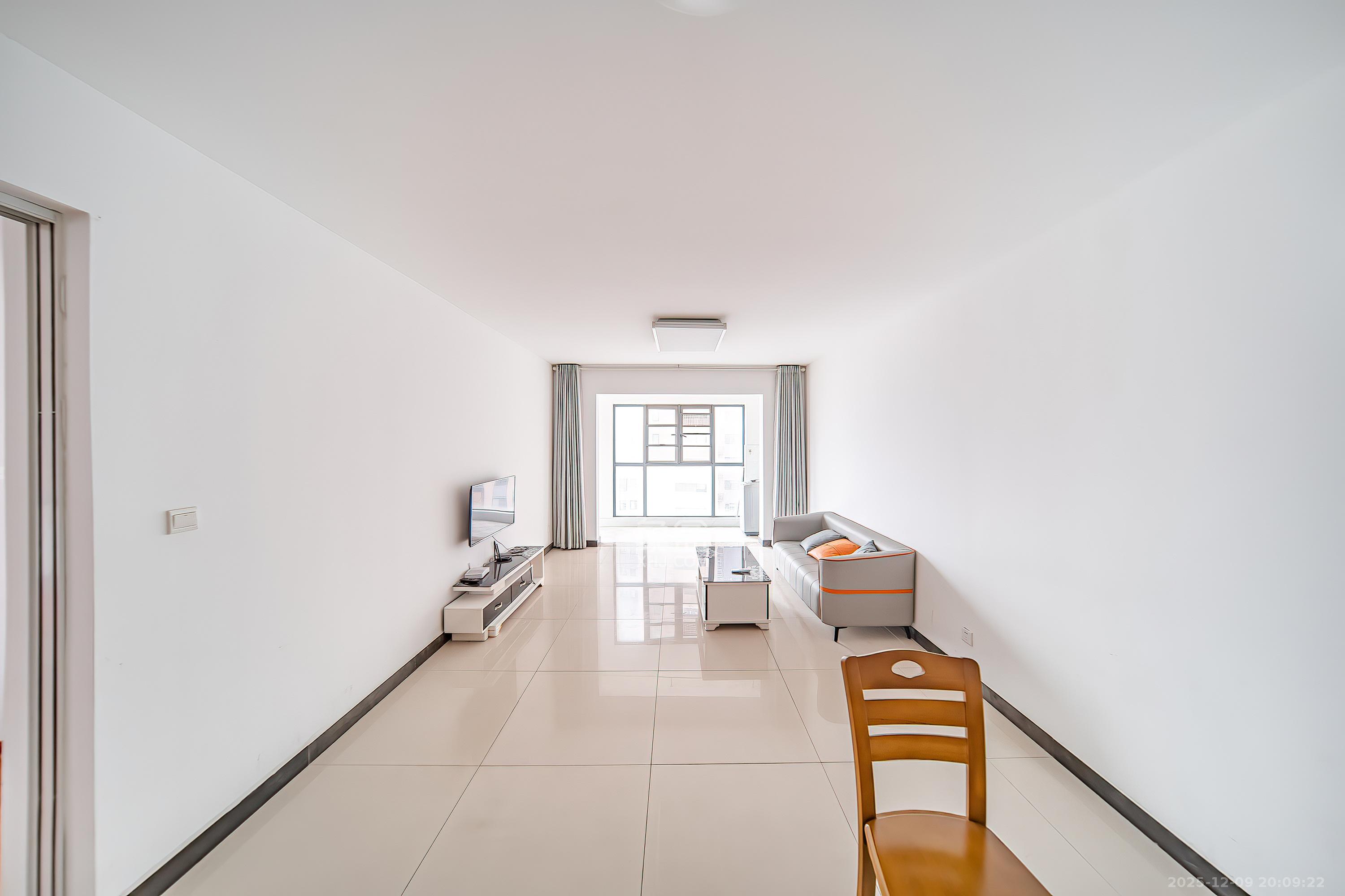 北辰三角洲E6区  3室2厅1卫    105.0万