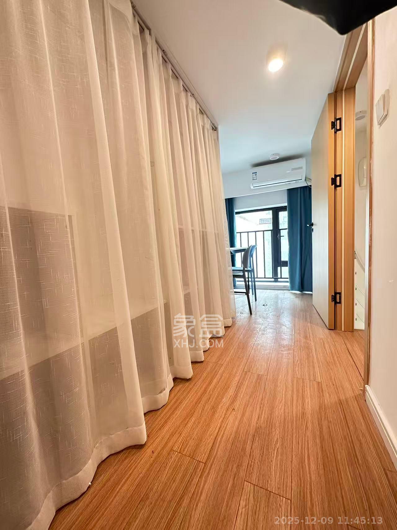 卓越江岸 2室2厅1卫 2200.0元/月 卓越江岸 2室2厅1卫 2200.0元/月室内图