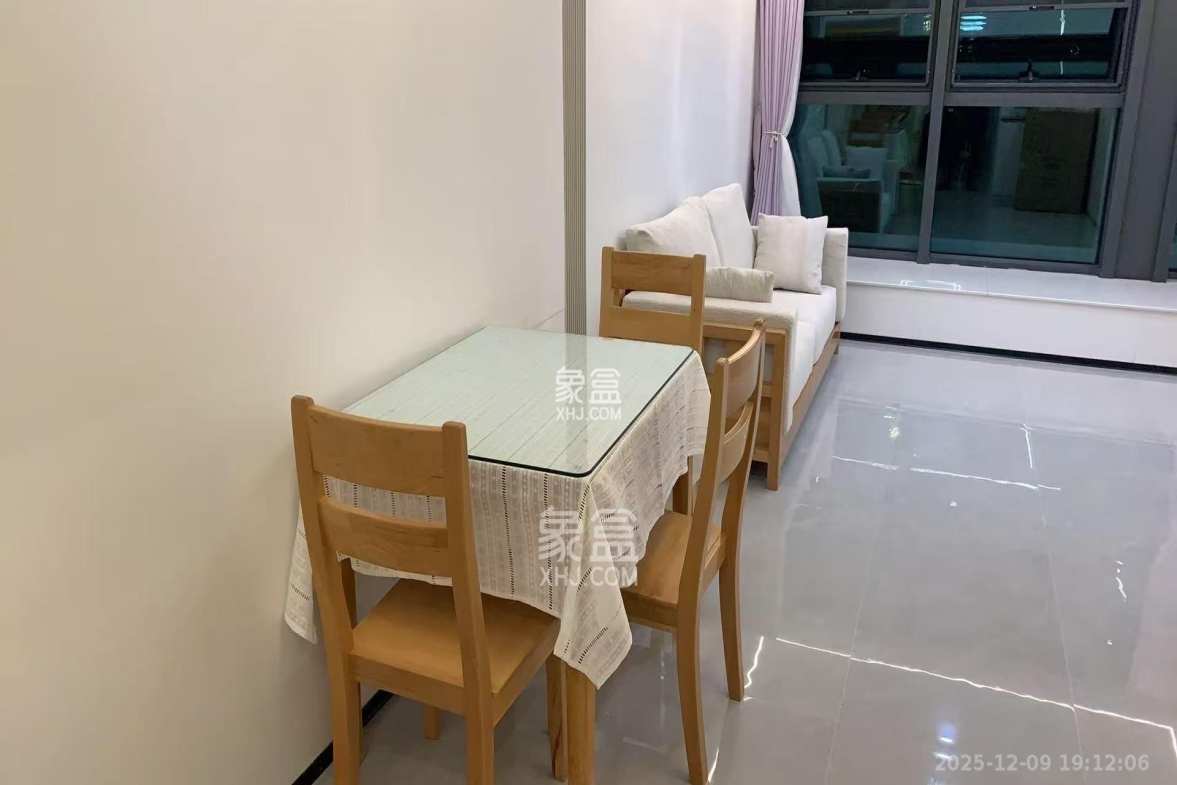 恒大珺悦府 2室1厅1卫 2700.0元/月 恒大珺悦府 2室1厅1卫 2700.0元/月室内图