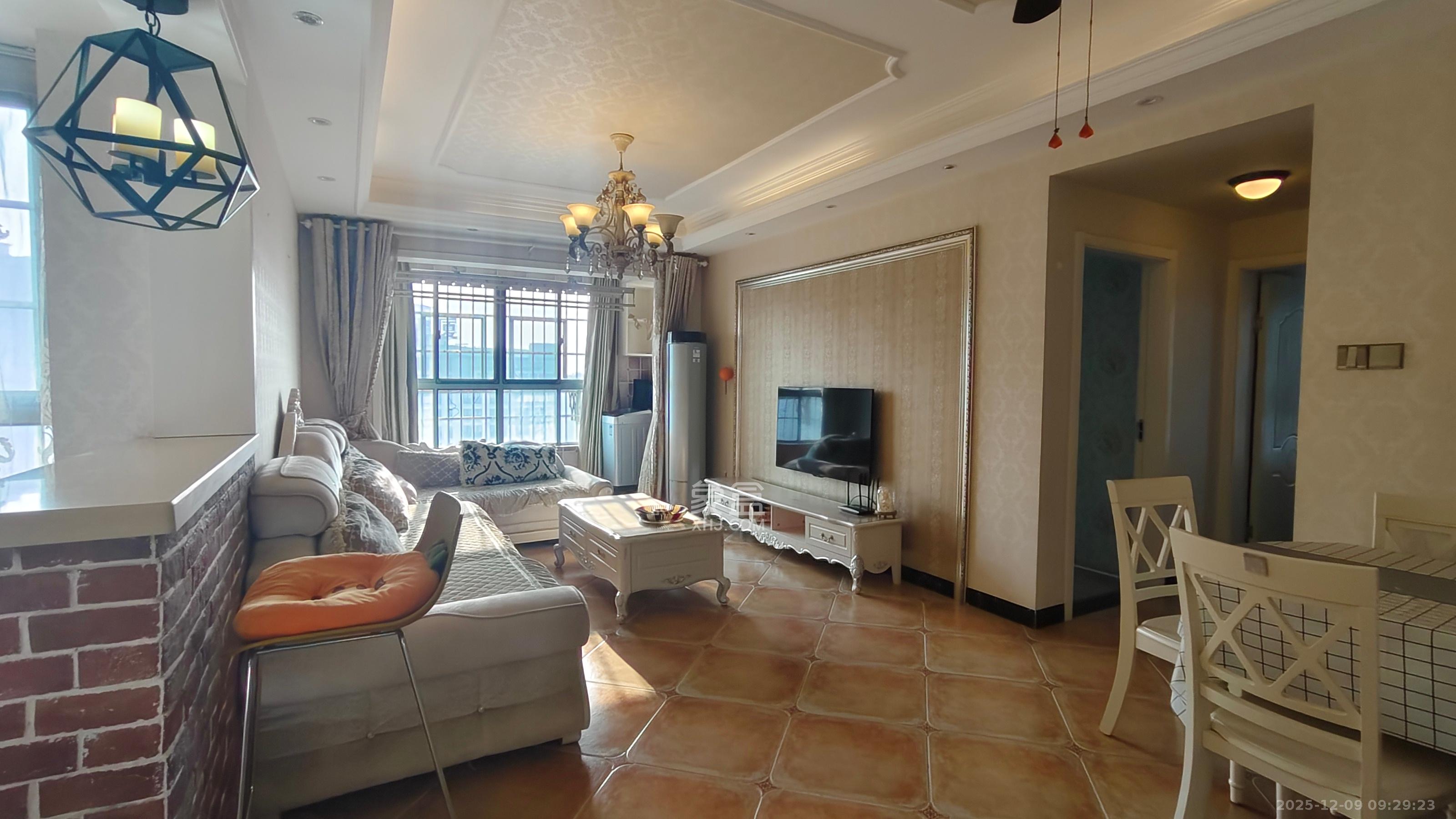 钱隆世家  3室2厅1卫    2900.0元/月室内图