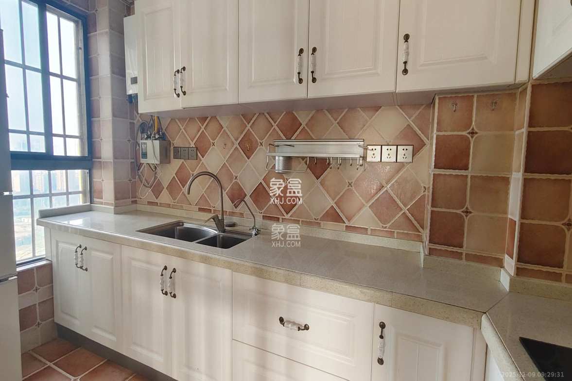 钱隆世家 3室2厅1卫 2900.0元/月 钱隆世家 3室2厅1卫 2900.0元/月室内图