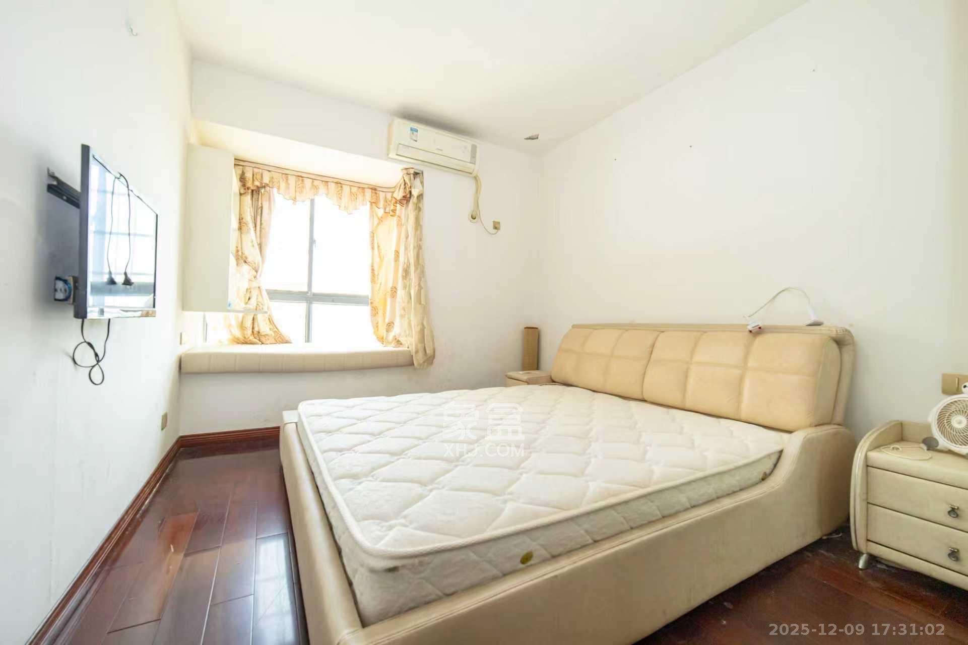 庄园心伽泊 3室2厅1卫 1800.0元/月 庄园心伽泊 3室2厅1卫 1800.0元/月室内图