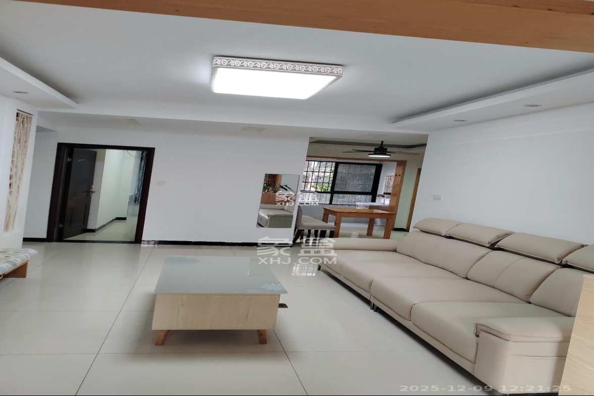 保利麓谷林语D区 3室1厅1卫 2200.0元/月 保利麓谷林语D区 3室1厅1卫 2200.0元/月室内图