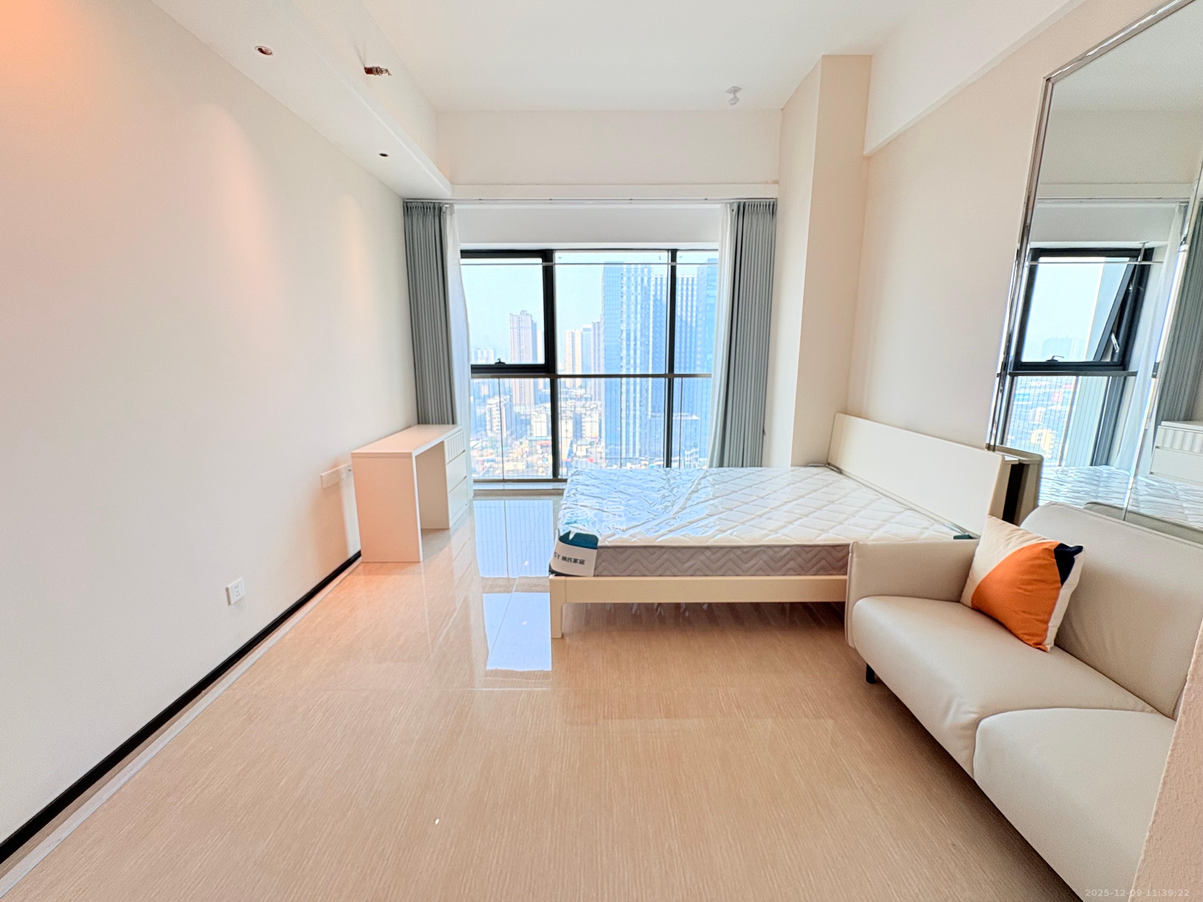 恒大珺悦府  1室1厅1卫    2000.0元/月室内图