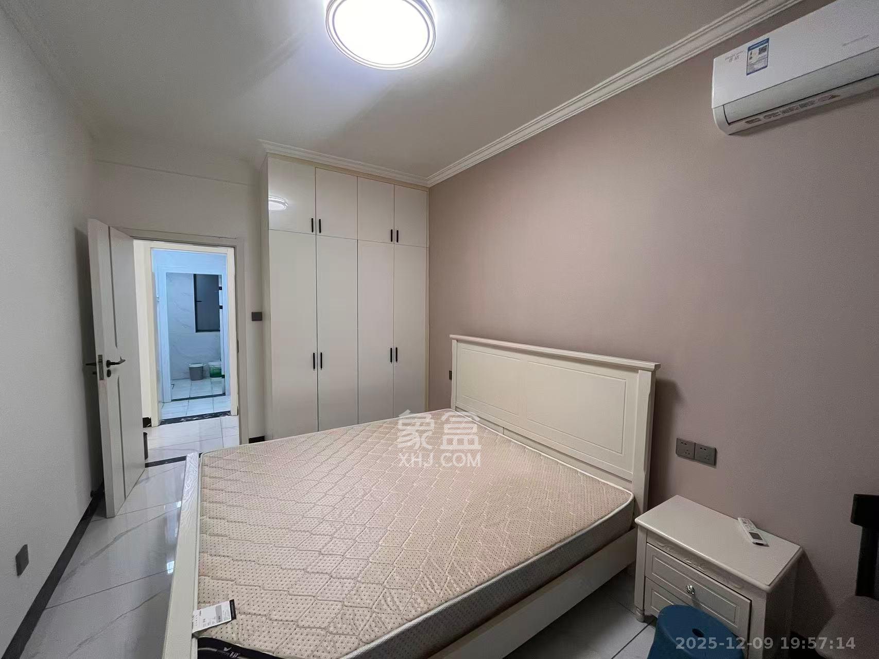 碧桂园南城首府(东宸林海) 3室2厅2卫 2200.0元/月 碧桂园南城首府(东宸林海) 3室2厅2卫 2200.0元/月室内图