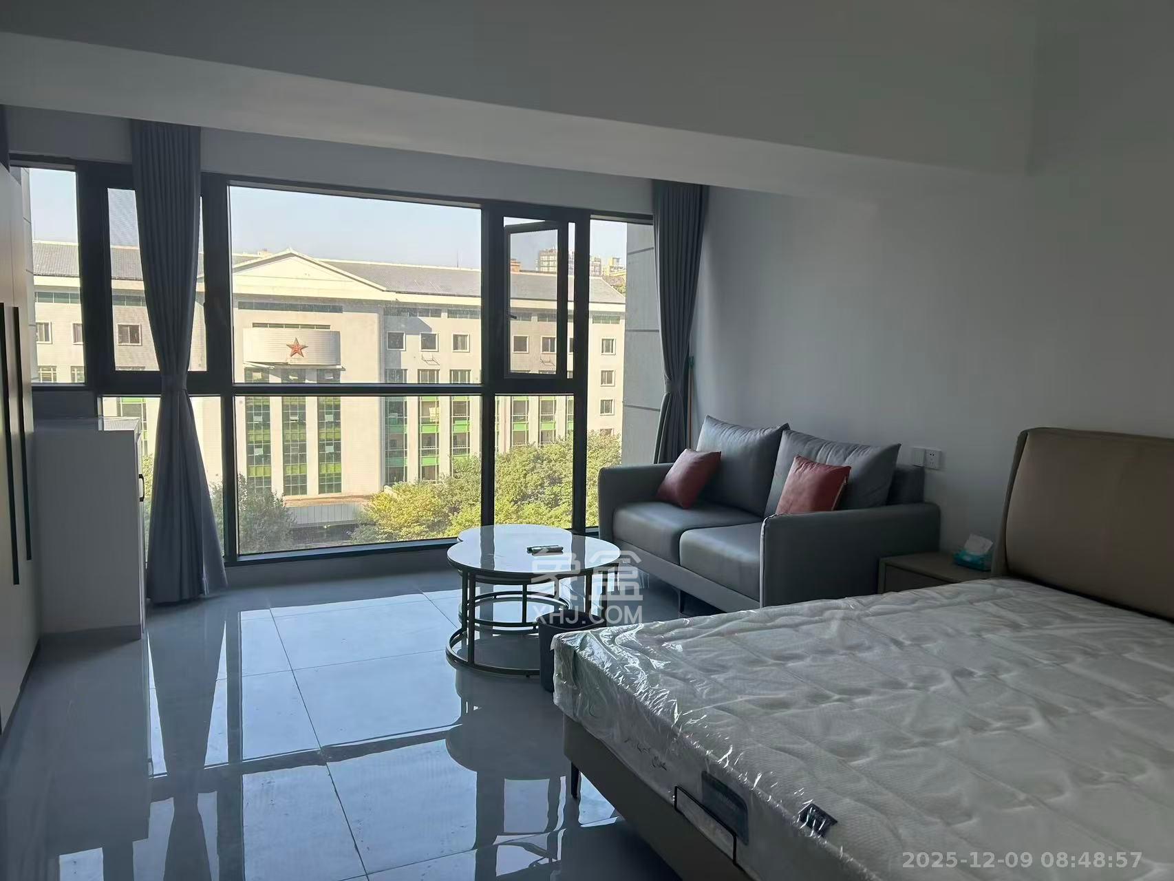 碧桂园城市之光  1室0厅0卫    1600.0元/月