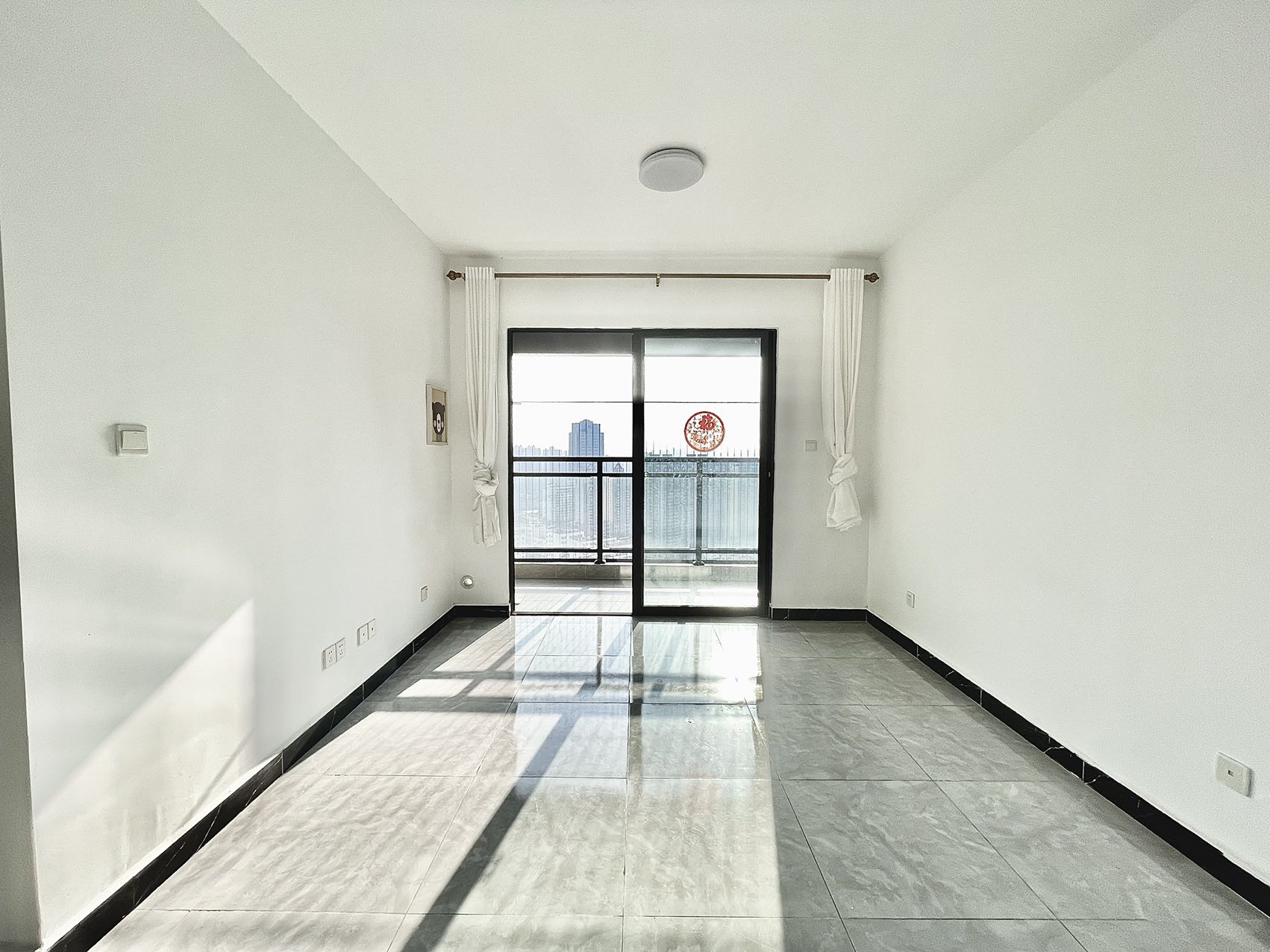 坡博家园五区  2室1厅1卫    2200.0元/月