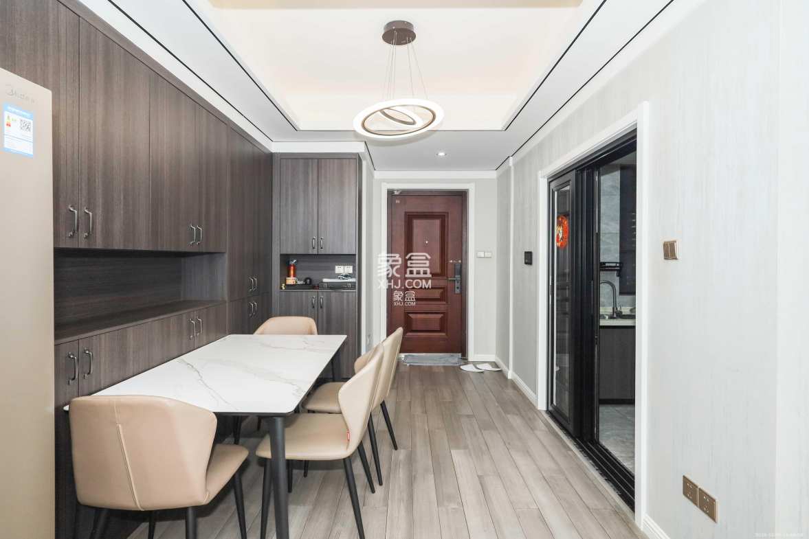 建发央著 2室2厅1卫 3800.0元/月 建发央著 2室2厅1卫 3800.0元/月室内图