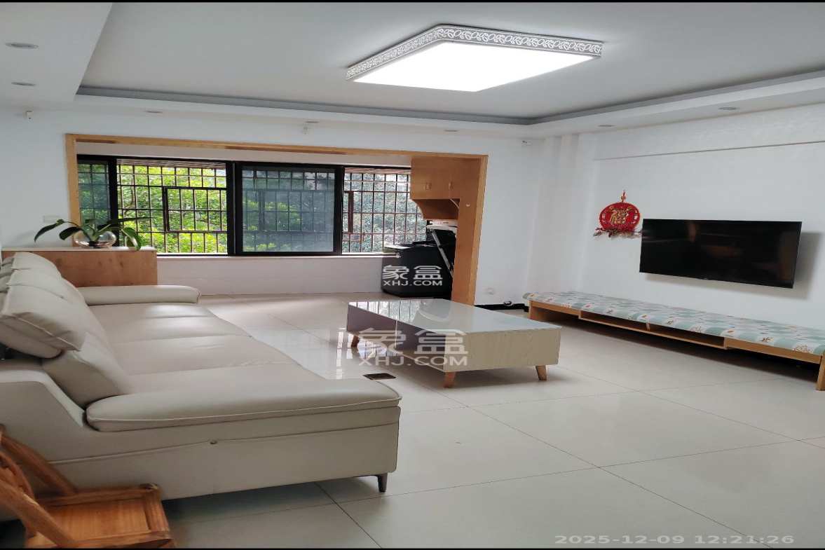 保利麓谷林语D区 3室1厅1卫 2200.0元/月 保利麓谷林语D区 3室1厅1卫 2200.0元/月室内图