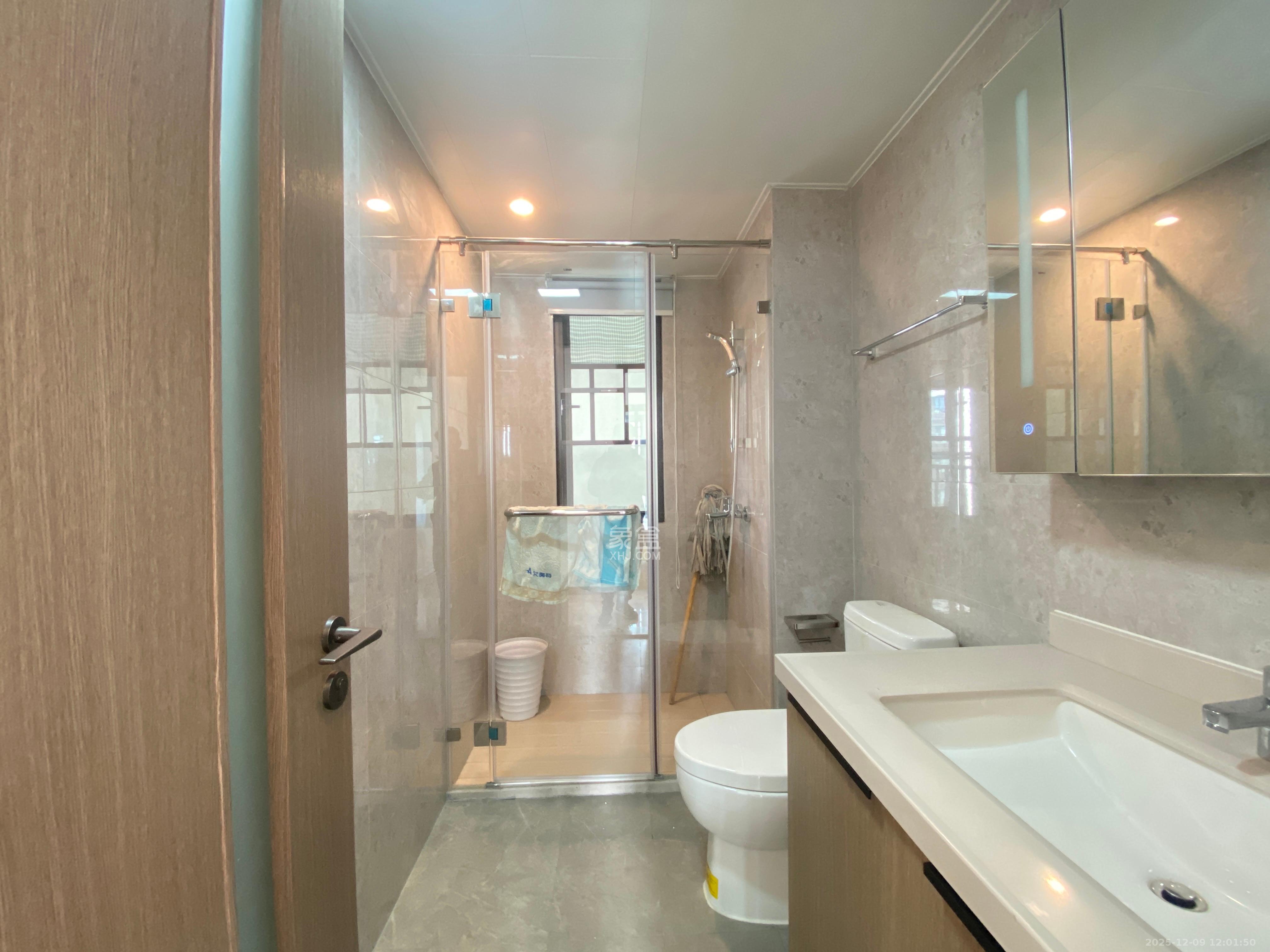 龙湖日盛奕境  3室2厅2卫    3000.0元/月室内图