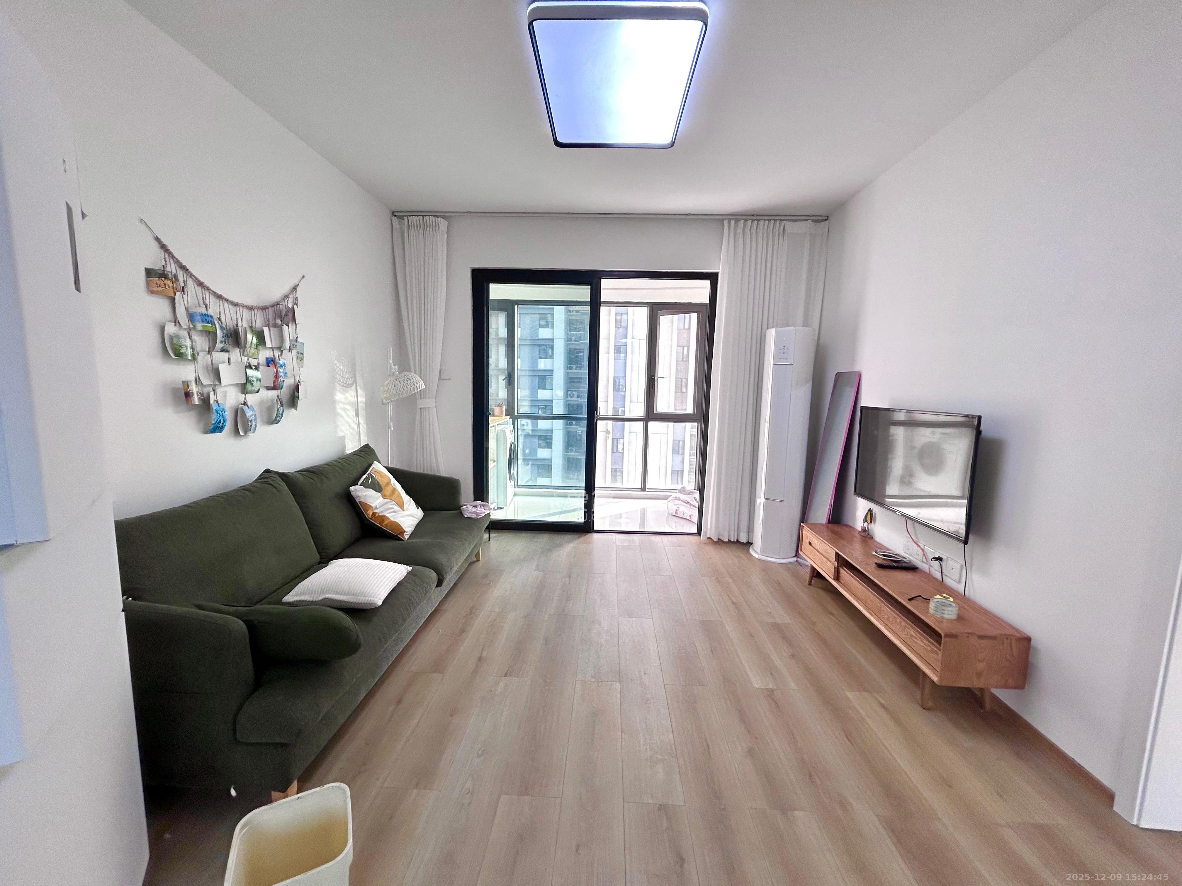 旭日嘉苑  2室1厅1卫    2300.0元/月室内图