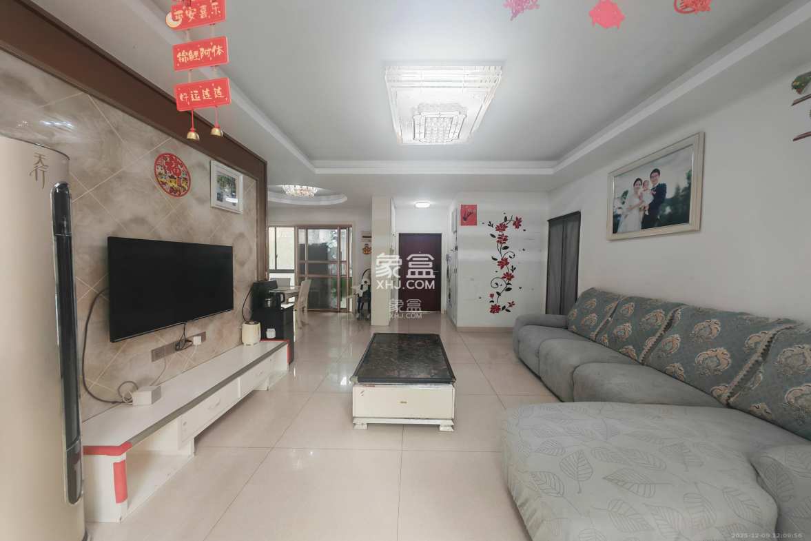 中房瑞致国际 2室2厅1卫 2450.0元/月 中房瑞致国际 2室2厅1卫 2450.0元/月室内图