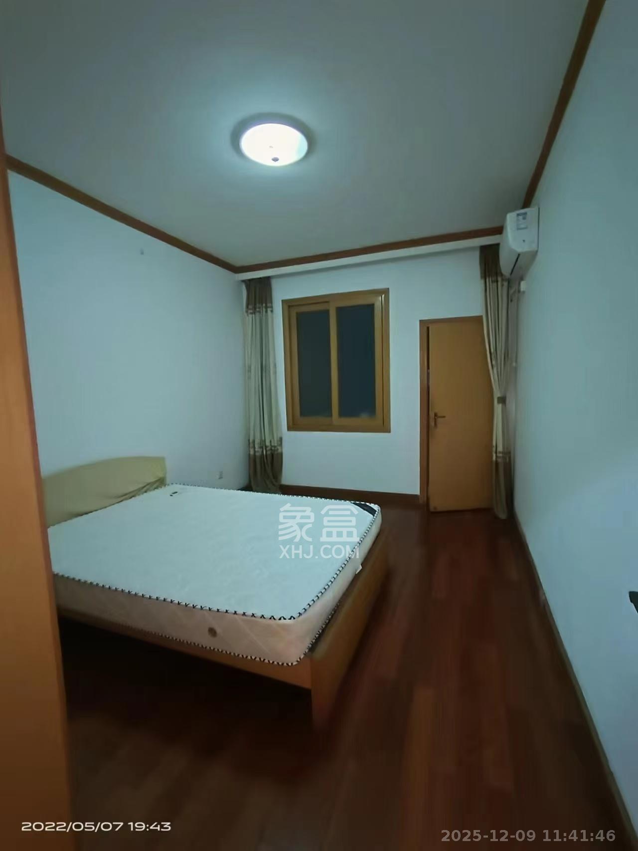 雨花区教育局宿舍  3室1厅1卫    2300.0元/月室内图