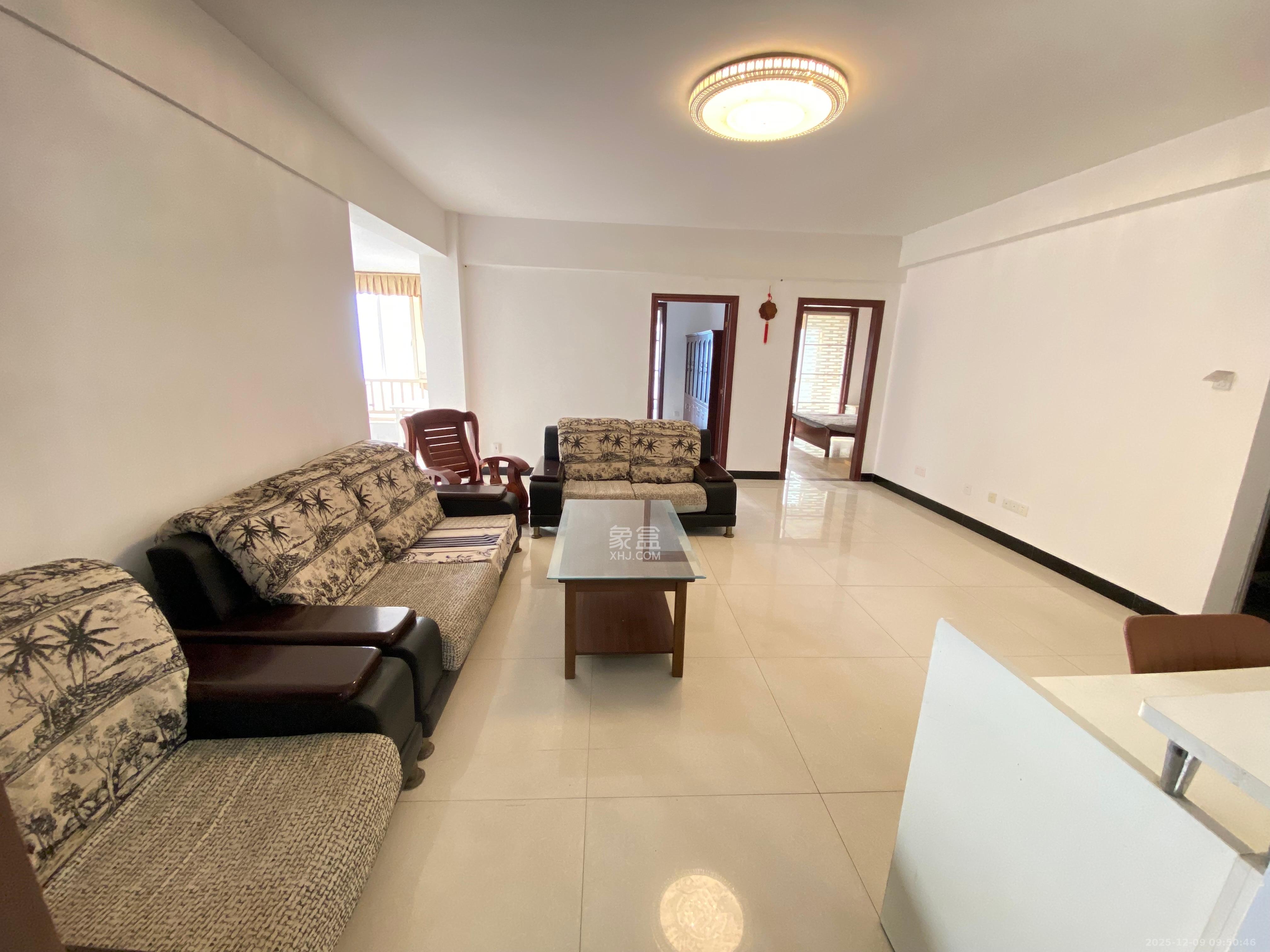 城市动力  2室1厅1卫    2200.0元/月室内图1