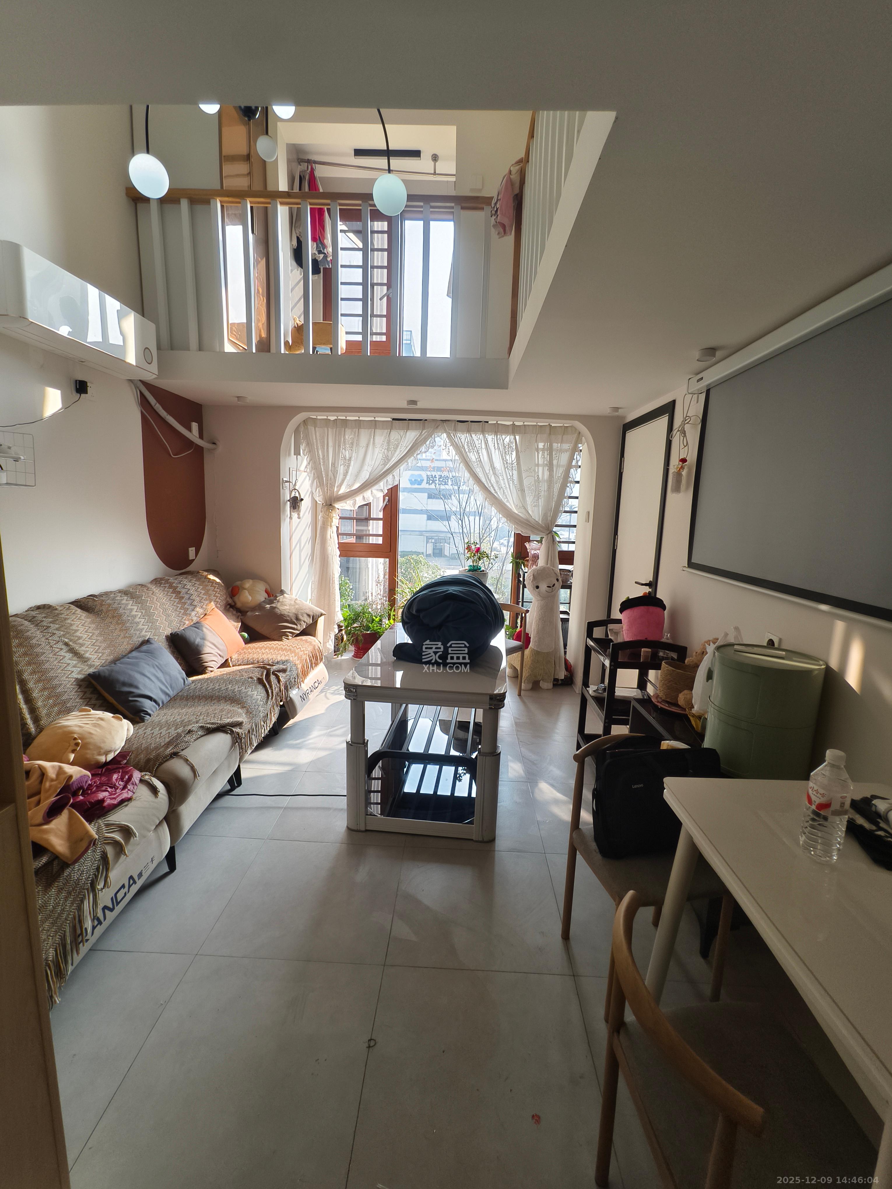 万科金色梦想A区  4室1厅2卫    3700.0元/月